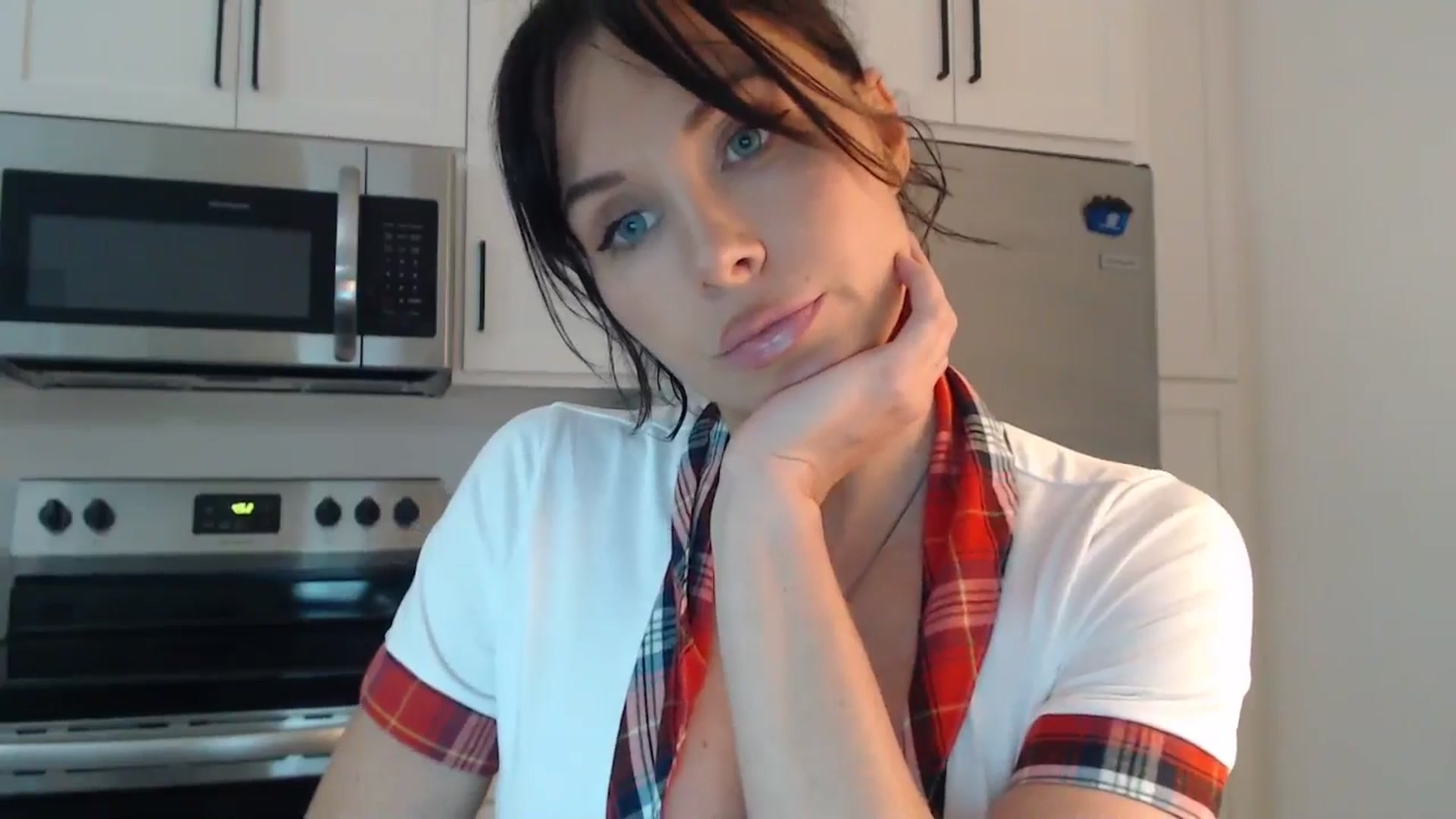 Gallery image thumbnail from Summerr_Rose's myfreecams stream on, 08/14/2024, 22:08 image 4 of 20