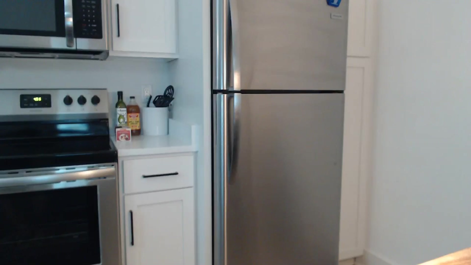 Gallery image thumbnail from Summerr_Rose's myfreecams stream on, 08/14/2024, 22:08 image 8 of 20