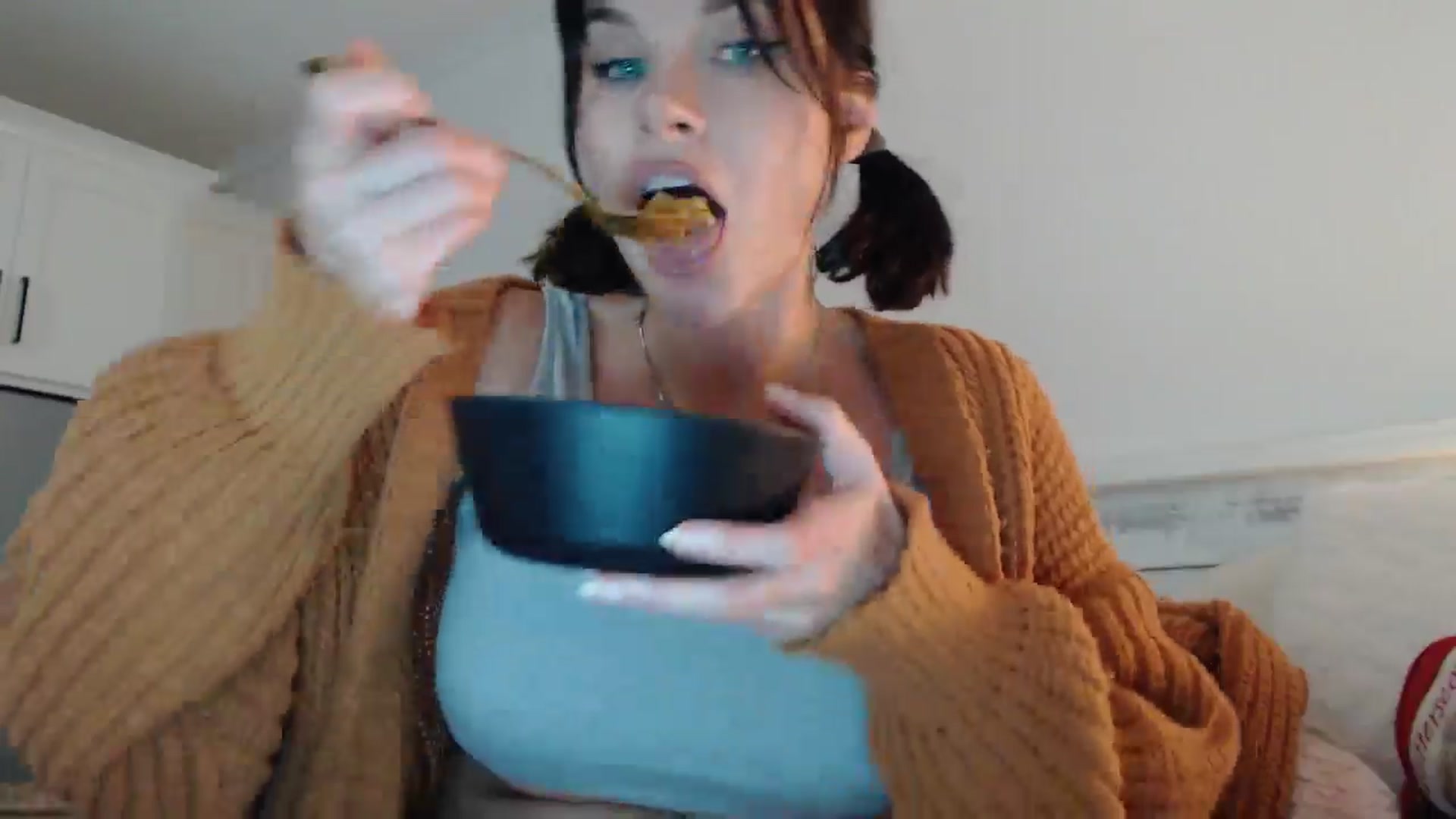 Gallery image thumbnail from Summerr_Rose's myfreecams stream on, 09/16/2024, 04:59 image 6 of 20
