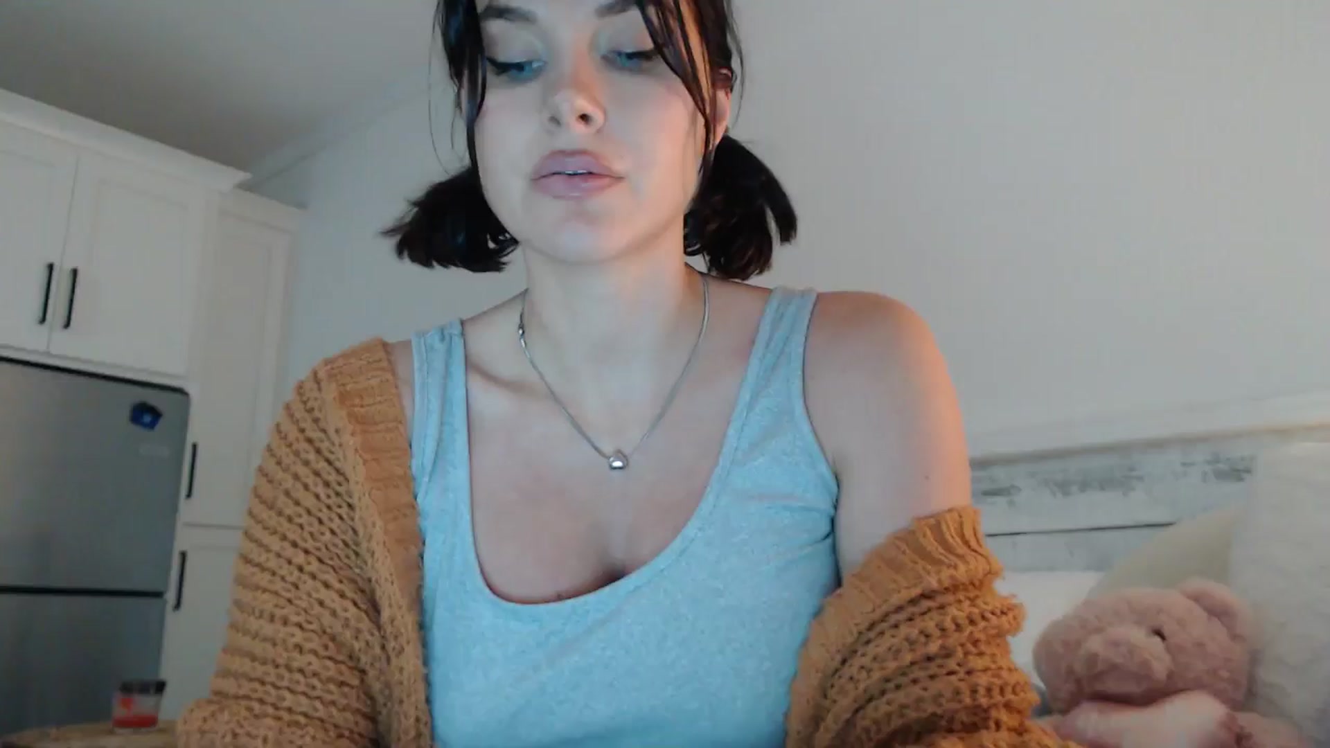 Gallery image thumbnail from Summerr_Rose's myfreecams stream on, 09/16/2024, 04:59 image 12 of 20