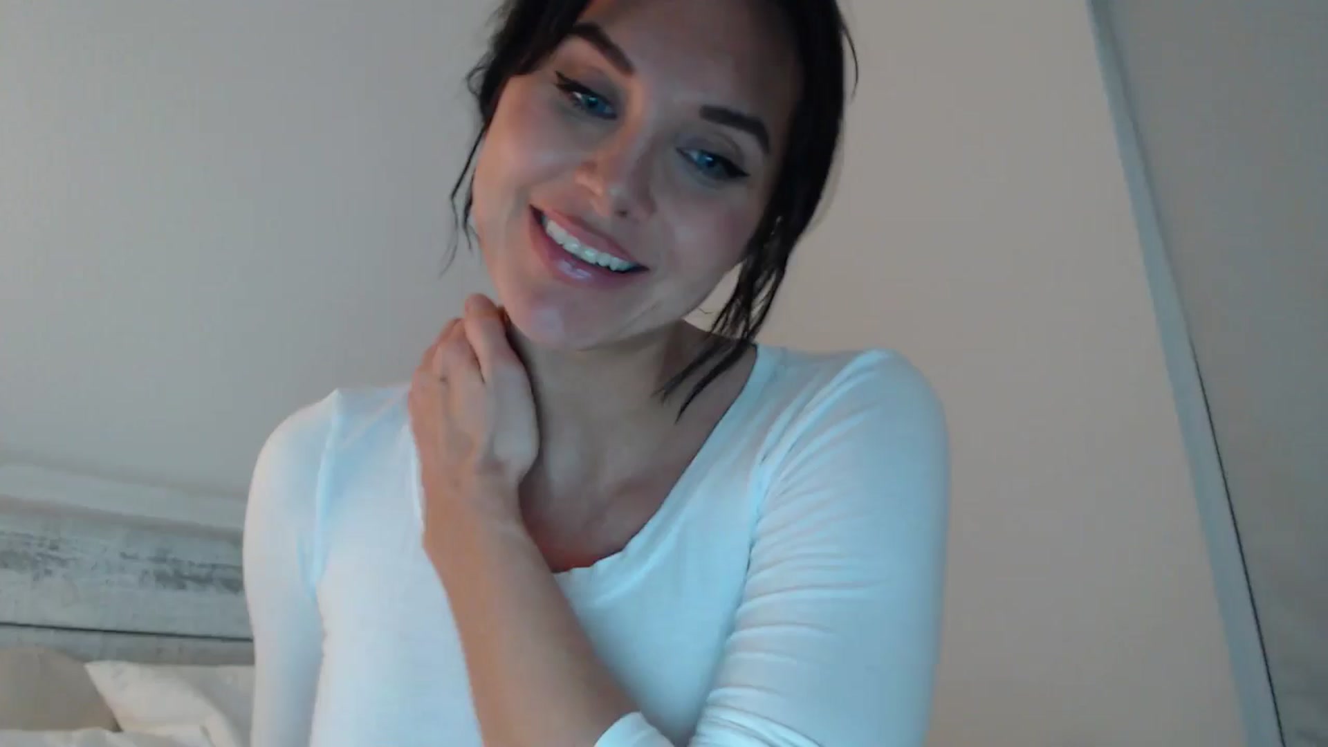 Gallery image thumbnail from Summerr_Rose's myfreecams stream on, 10/03/2024, 02:45 image 1 of 20
