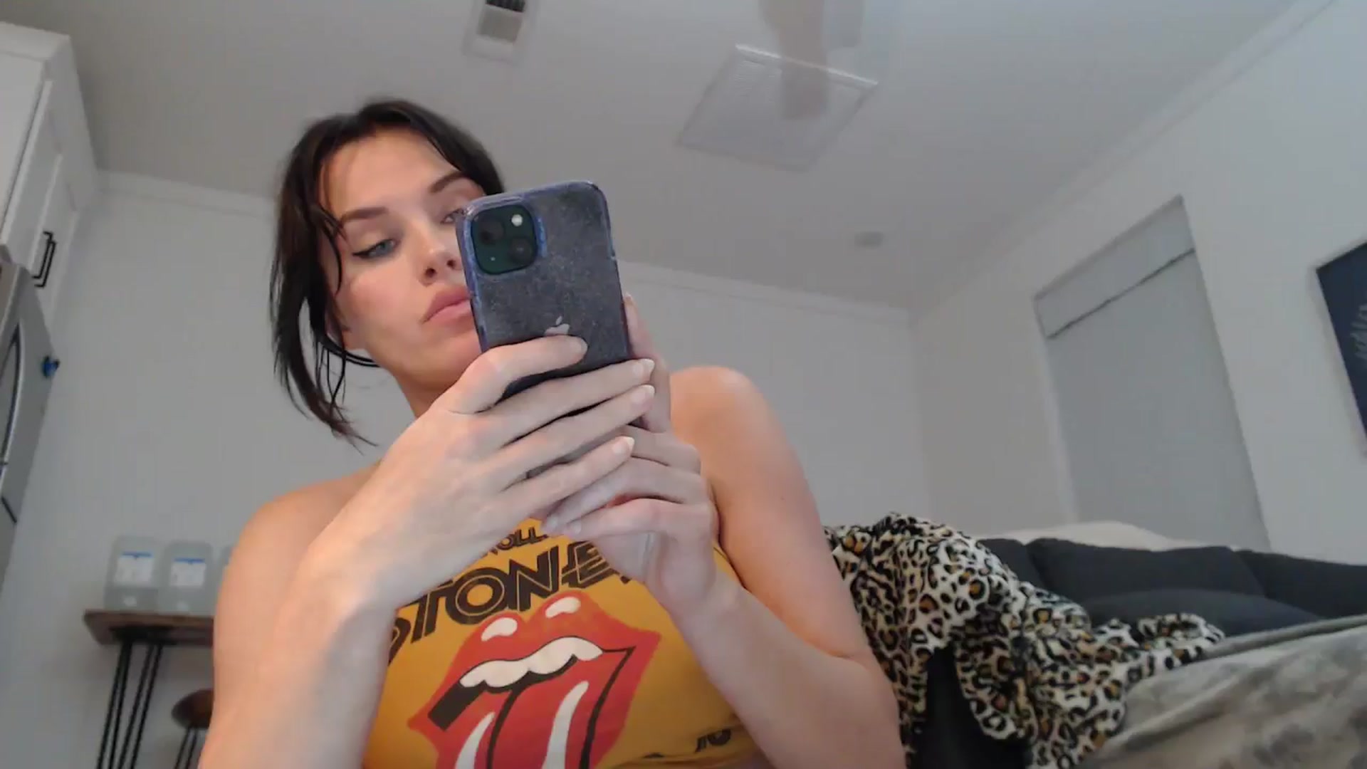 Gallery image thumbnail from Summerr_Rose's myfreecams stream on, 10/08/2024, 04:57 image 1 of 20