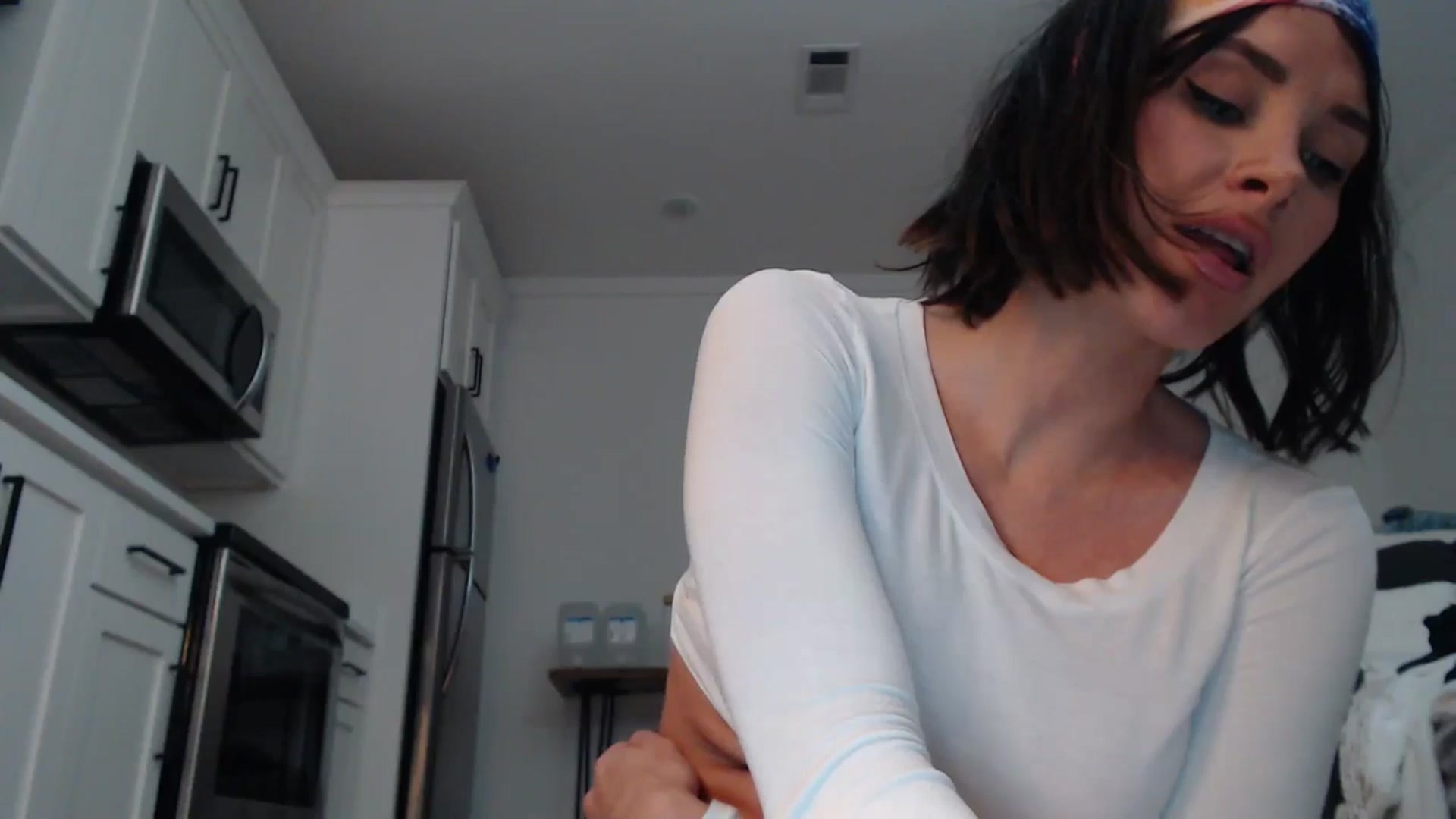 Gallery image thumbnail from Summerr_Rose's myfreecams stream on, 10/10/2024, 04:23 image 11 of 20