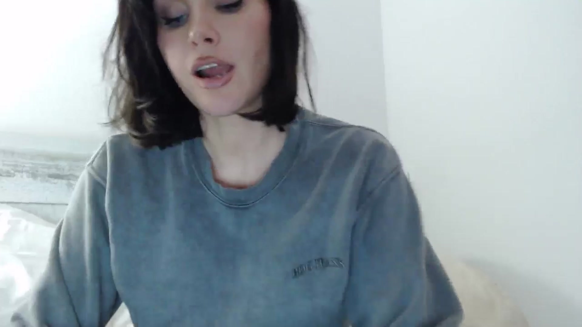 Gallery image thumbnail from Summerr_Rose's myfreecams stream on, 12/17/2024, 01:52 image 15 of 20