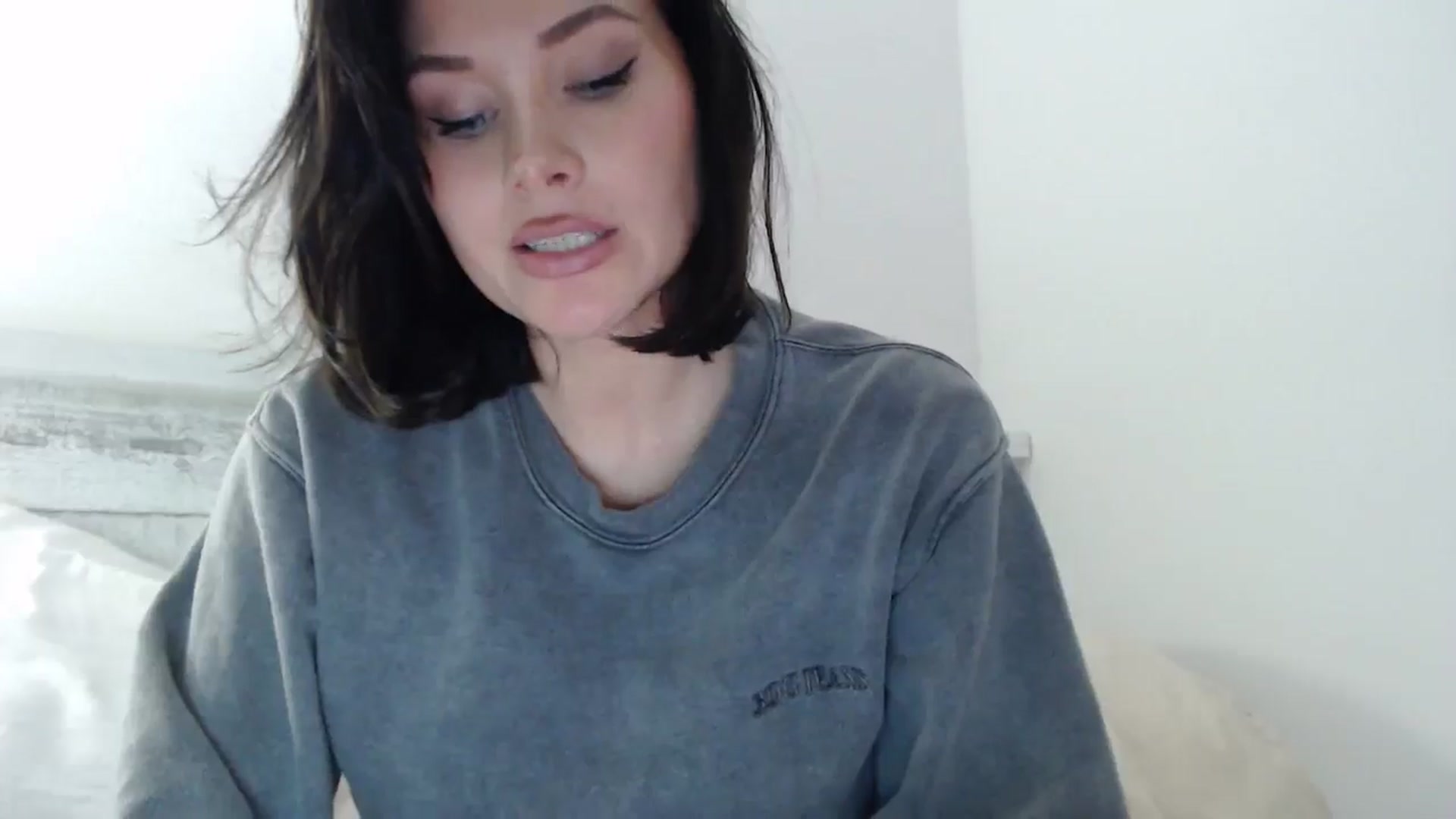 Gallery image thumbnail from Summerr_Rose's myfreecams stream on, 12/17/2024, 01:52 image 20 of 20