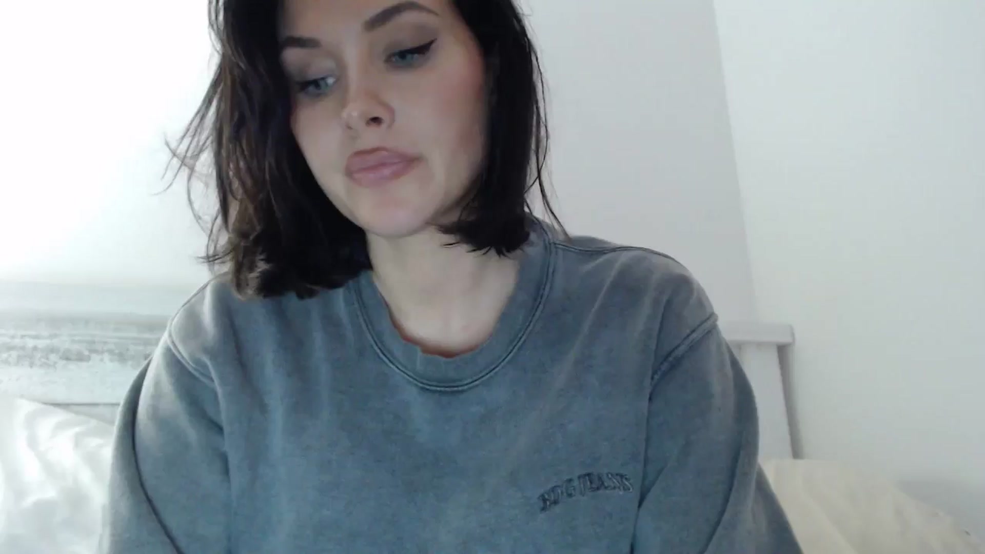 Gallery image thumbnail from Summerr_Rose's myfreecams stream on, 12/17/2024, 01:52 image 4 of 20