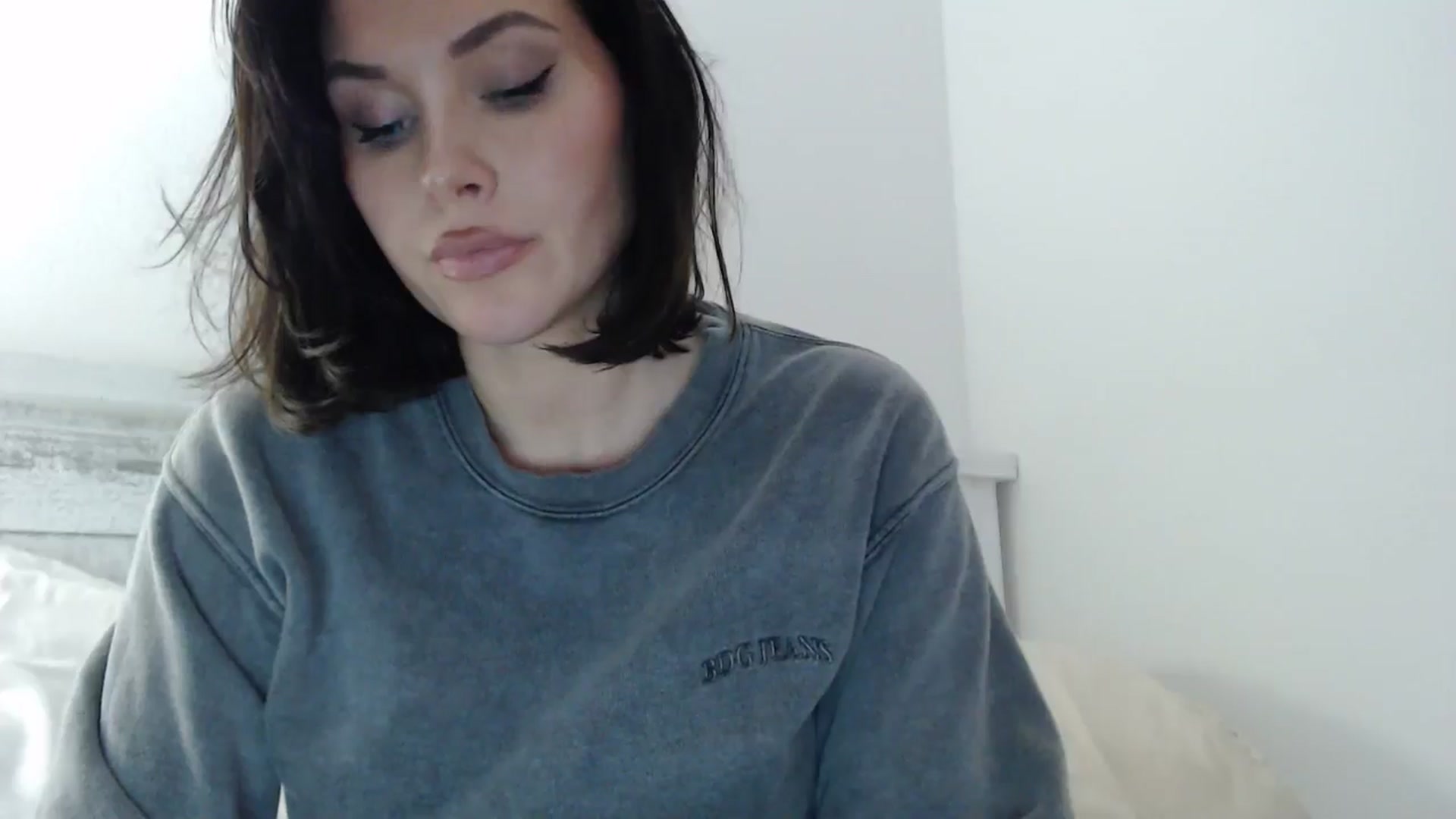 Gallery image thumbnail from Summerr_Rose's myfreecams stream on, 12/17/2024, 01:52 image 10 of 20