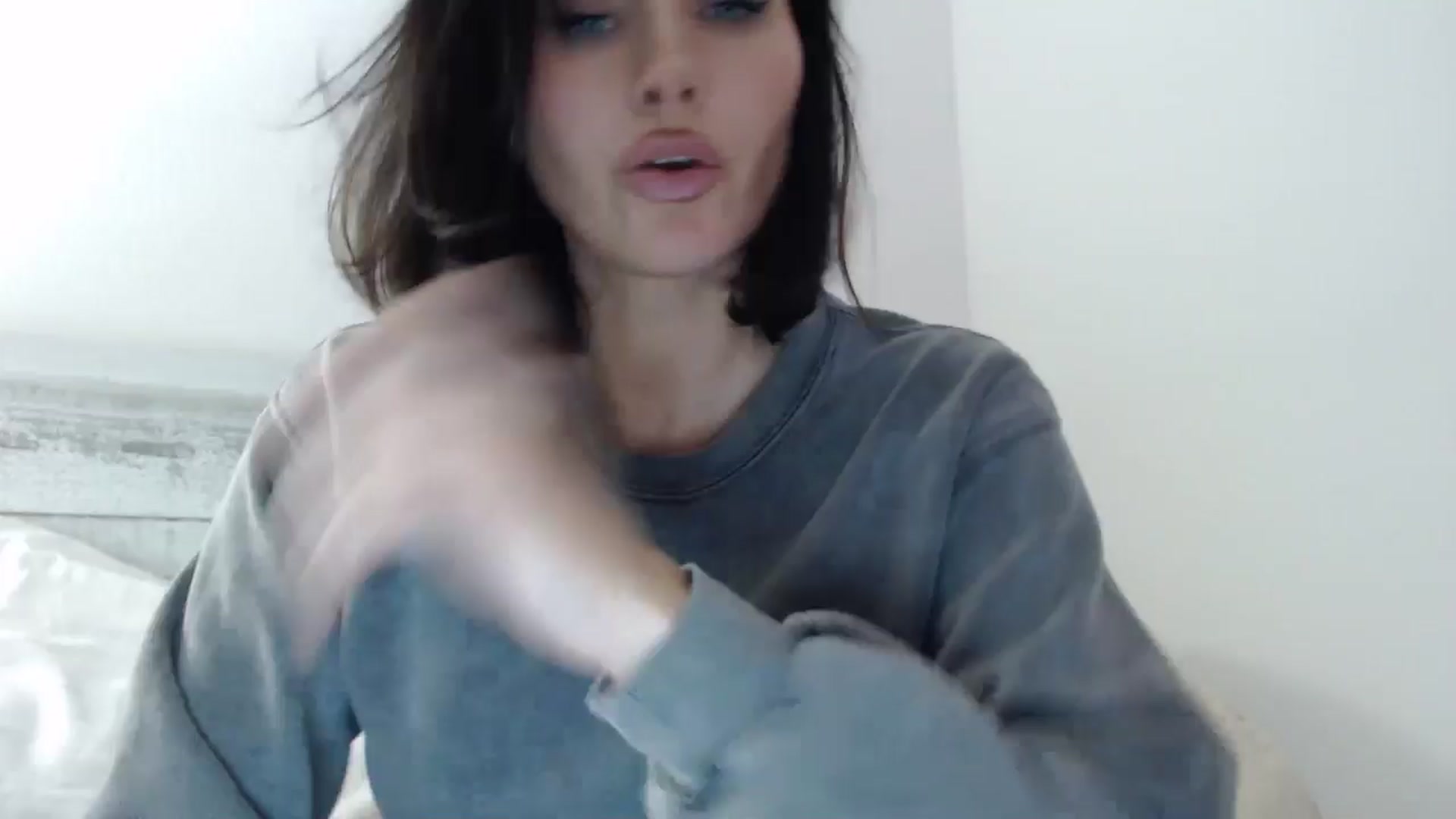 Gallery image thumbnail from Summerr_Rose's myfreecams stream on, 12/17/2024, 01:52 image 12 of 20
