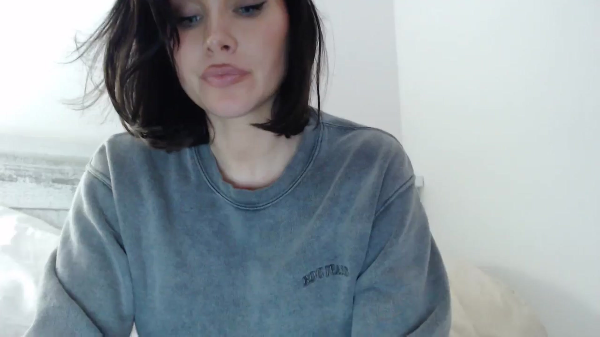Gallery image thumbnail from Summerr_Rose's myfreecams stream on, 12/17/2024, 01:52 image 18 of 20