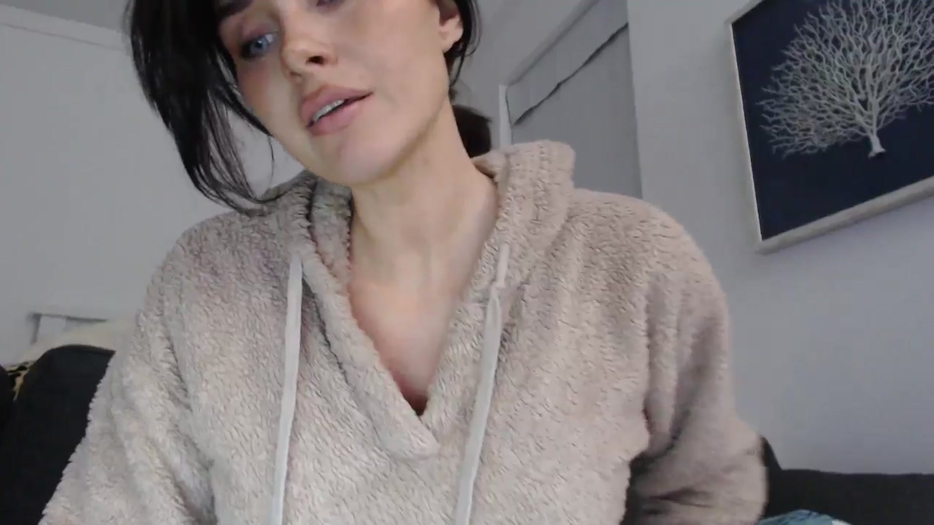 Gallery image thumbnail from Summerr_Rose's myfreecams stream on, 02/17/2025, 05:11 image 15 of 20