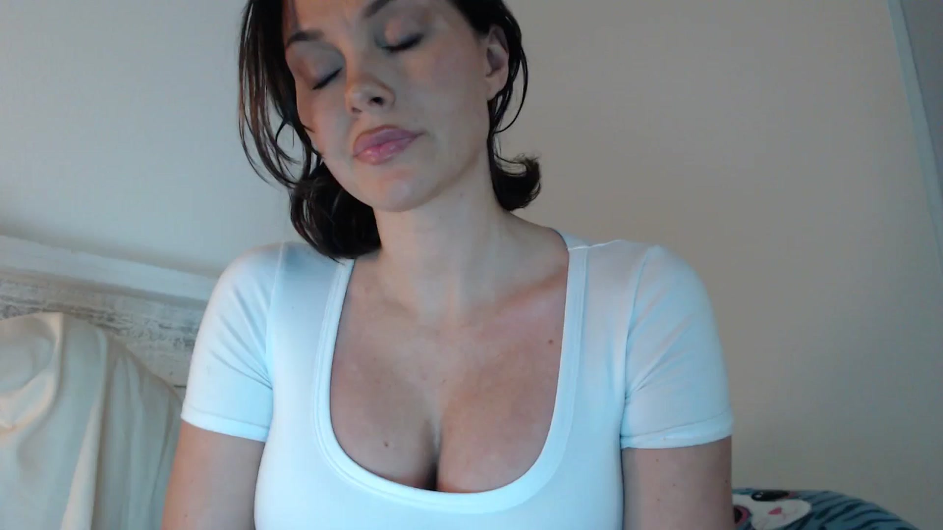 Gallery image thumbnail from Summerr_Rose's myfreecams stream on, 04/07/2025, 01:47 image 14 of 20