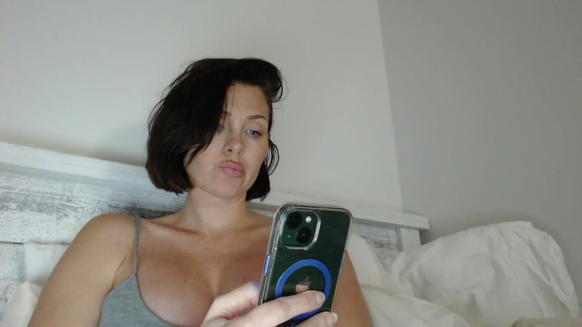 Gallery image thumbnail from Summerr_Rose's myfreecams stream on, 04/17/2025, 03:00 image 20 of 20