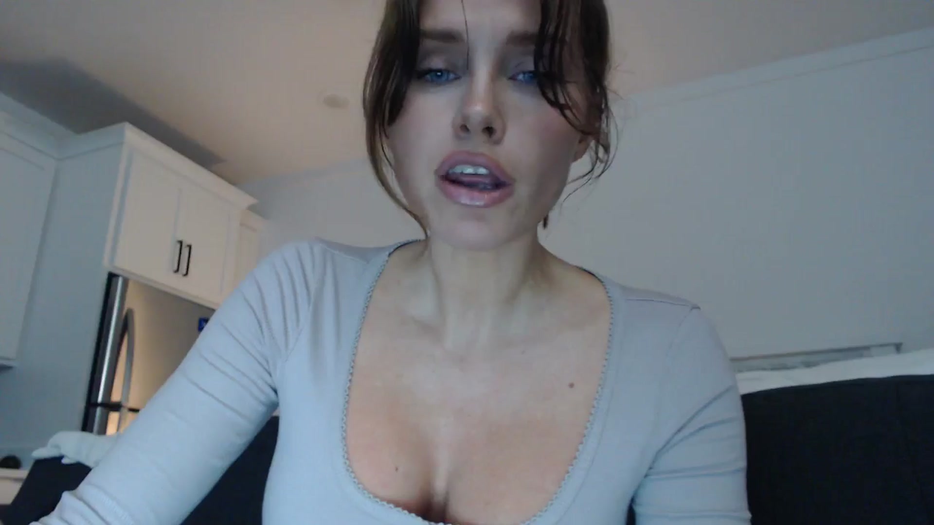 Gallery image thumbnail from Summerr_Rose's myfreecams stream on, 09/08/2025, 01:57 image 19 of 20