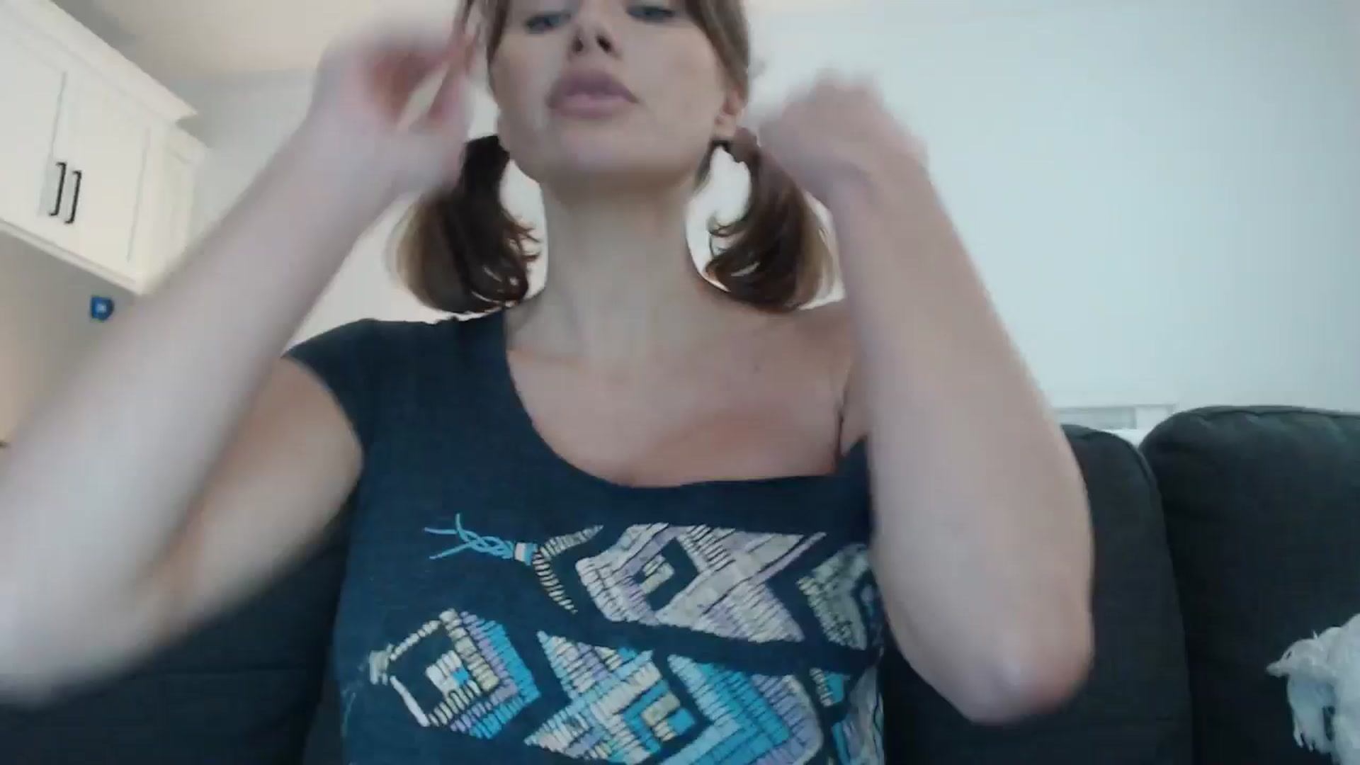 Gallery image thumbnail from Summerr_Rose's myfreecams stream on, 09/19/2025, 20:20 image 16 of 20