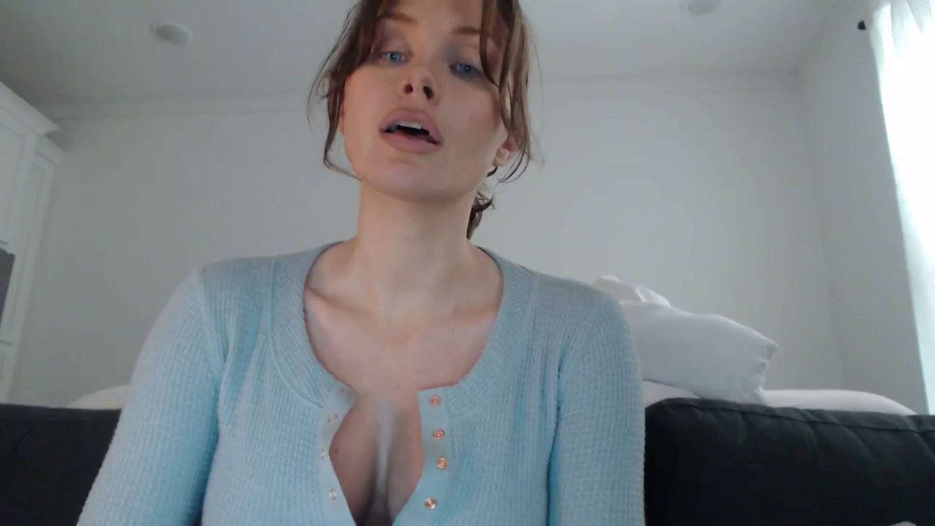 Gallery image thumbnail from Summerr_Rose's myfreecams stream on, 09/22/2025, 21:06 image 18 of 20