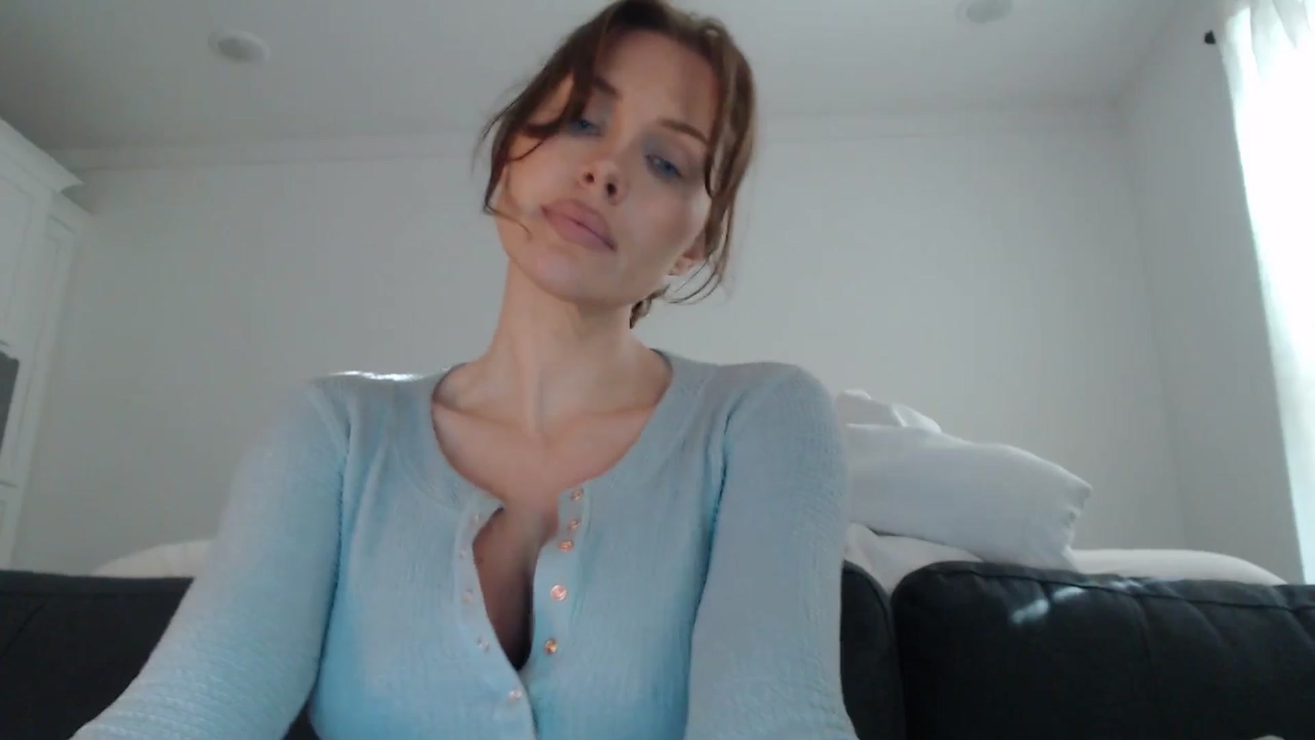 Gallery image thumbnail from Summerr_Rose's myfreecams stream on, 09/22/2025, 21:06 image 19 of 20