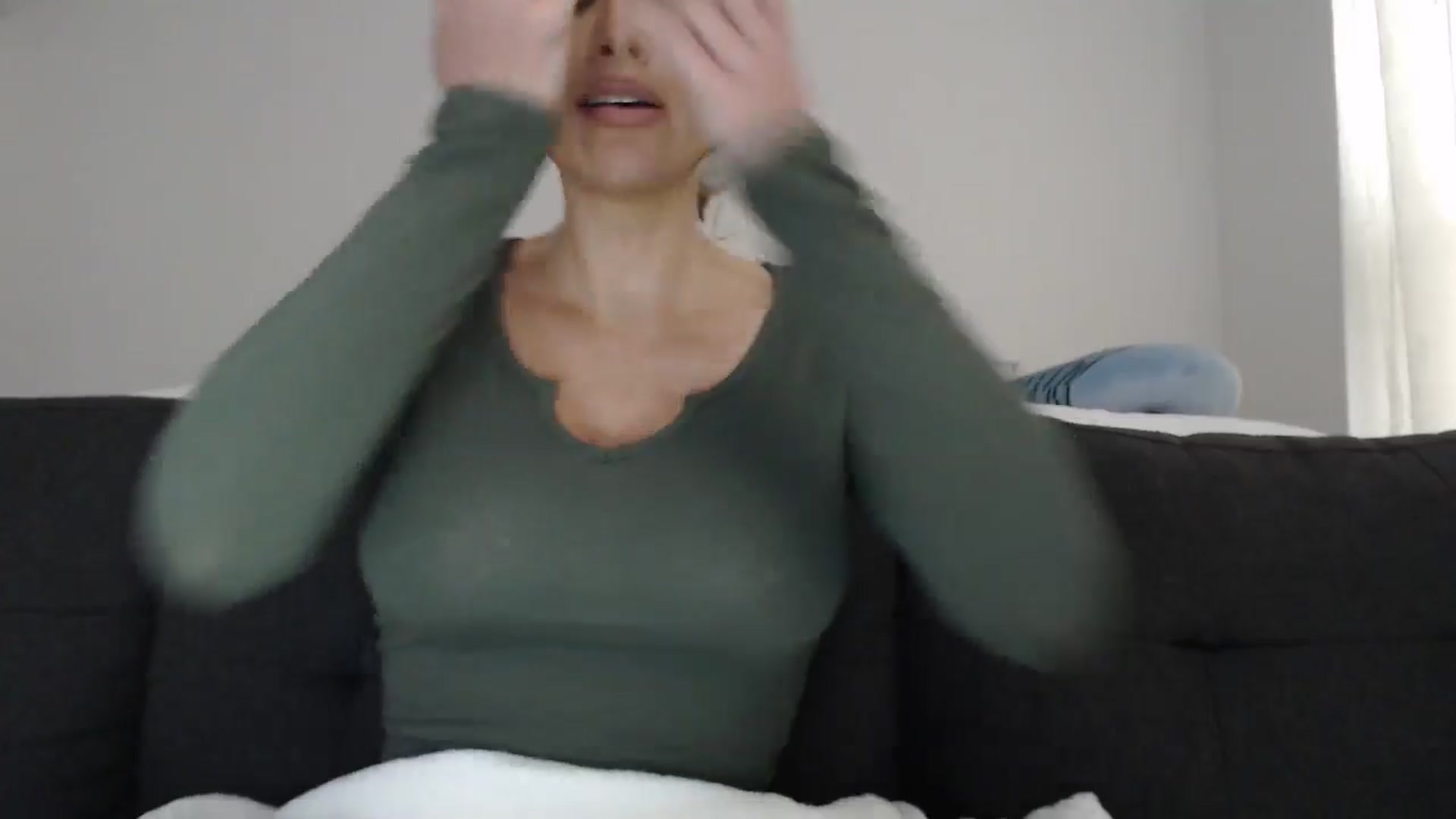 Gallery image thumbnail from Summerr_Rose's myfreecams stream on, 10/03/2025, 21:25 image 13 of 20