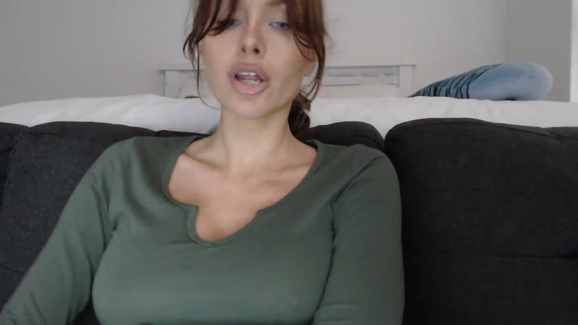 Gallery image thumbnail from Summerr_Rose's myfreecams stream on, 10/03/2025, 21:25 image 16 of 20