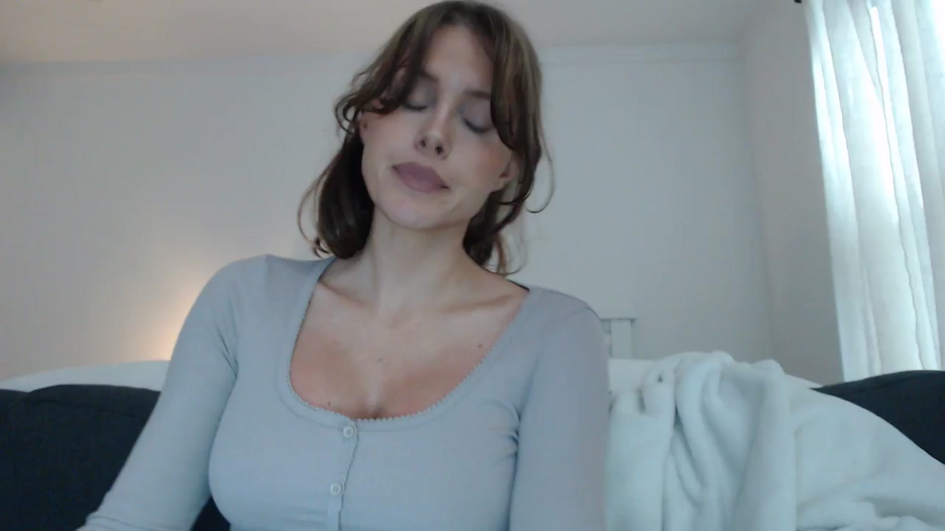 Gallery image thumbnail from Summerr_Rose's myfreecams stream on, 10/06/2025, 21:40 image 1 of 20