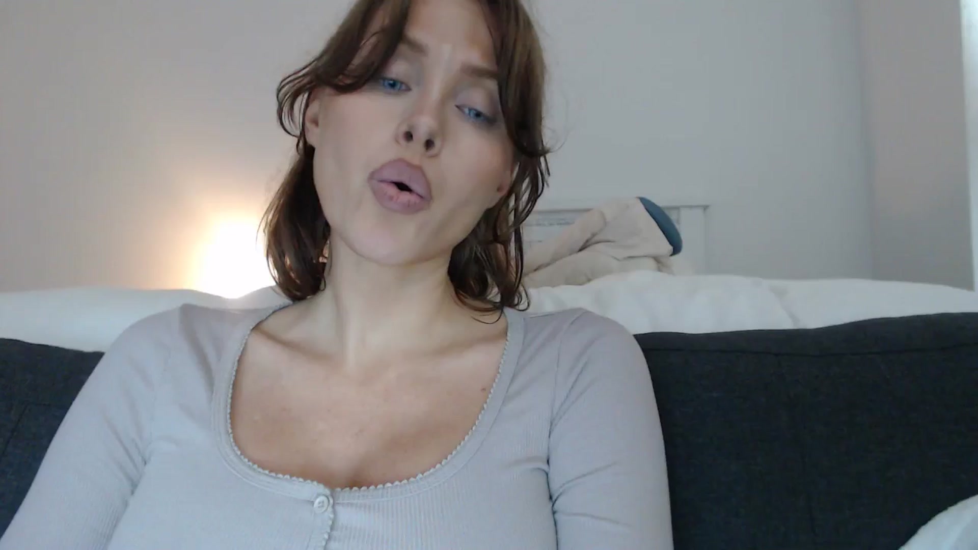 Gallery image thumbnail from Summerr_Rose's myfreecams stream on, 10/06/2025, 21:40 image 12 of 20