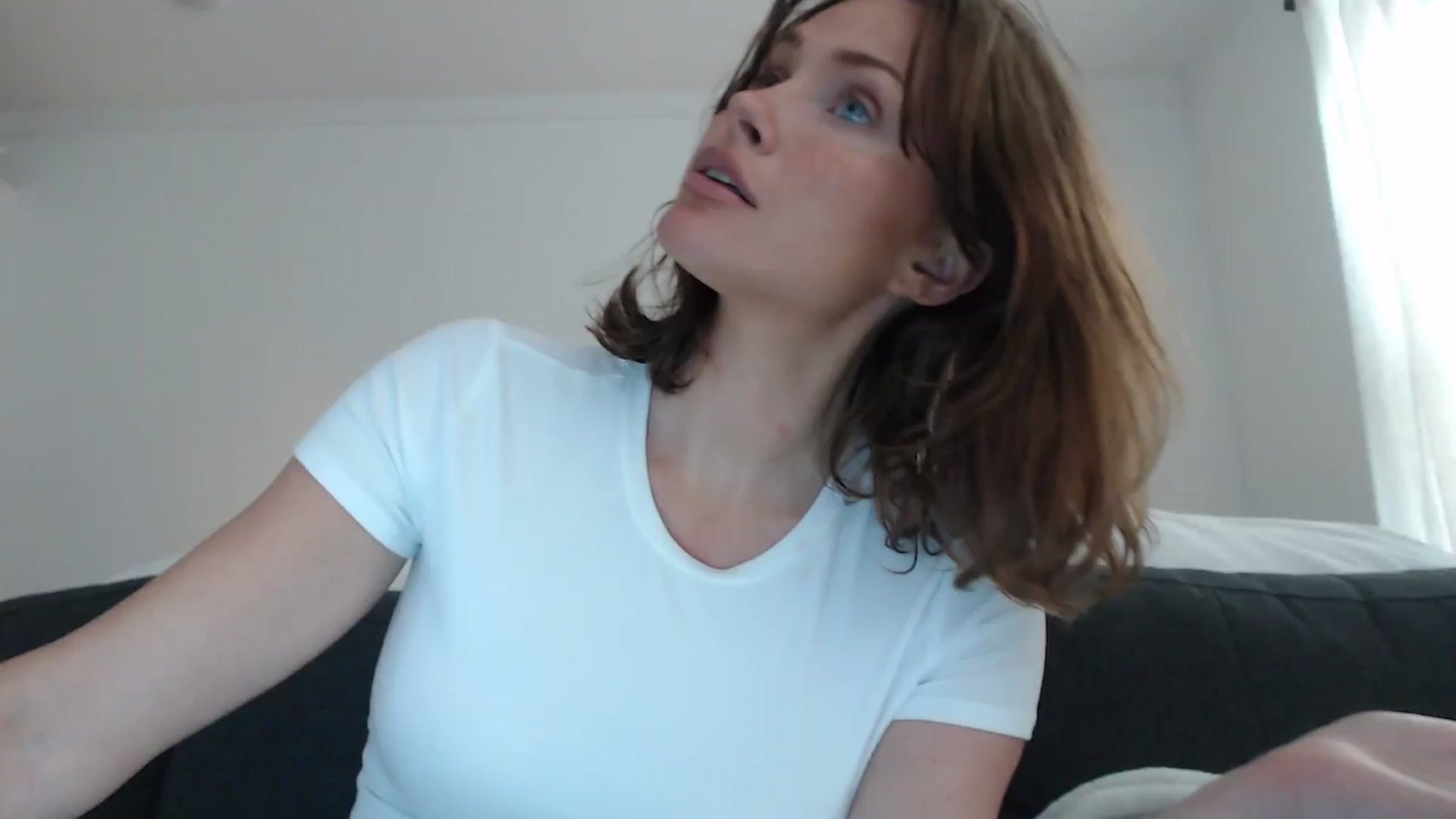 Gallery image thumbnail from Summerr_Rose's myfreecams stream on, 10/16/2025, 21:01 image 6 of 20