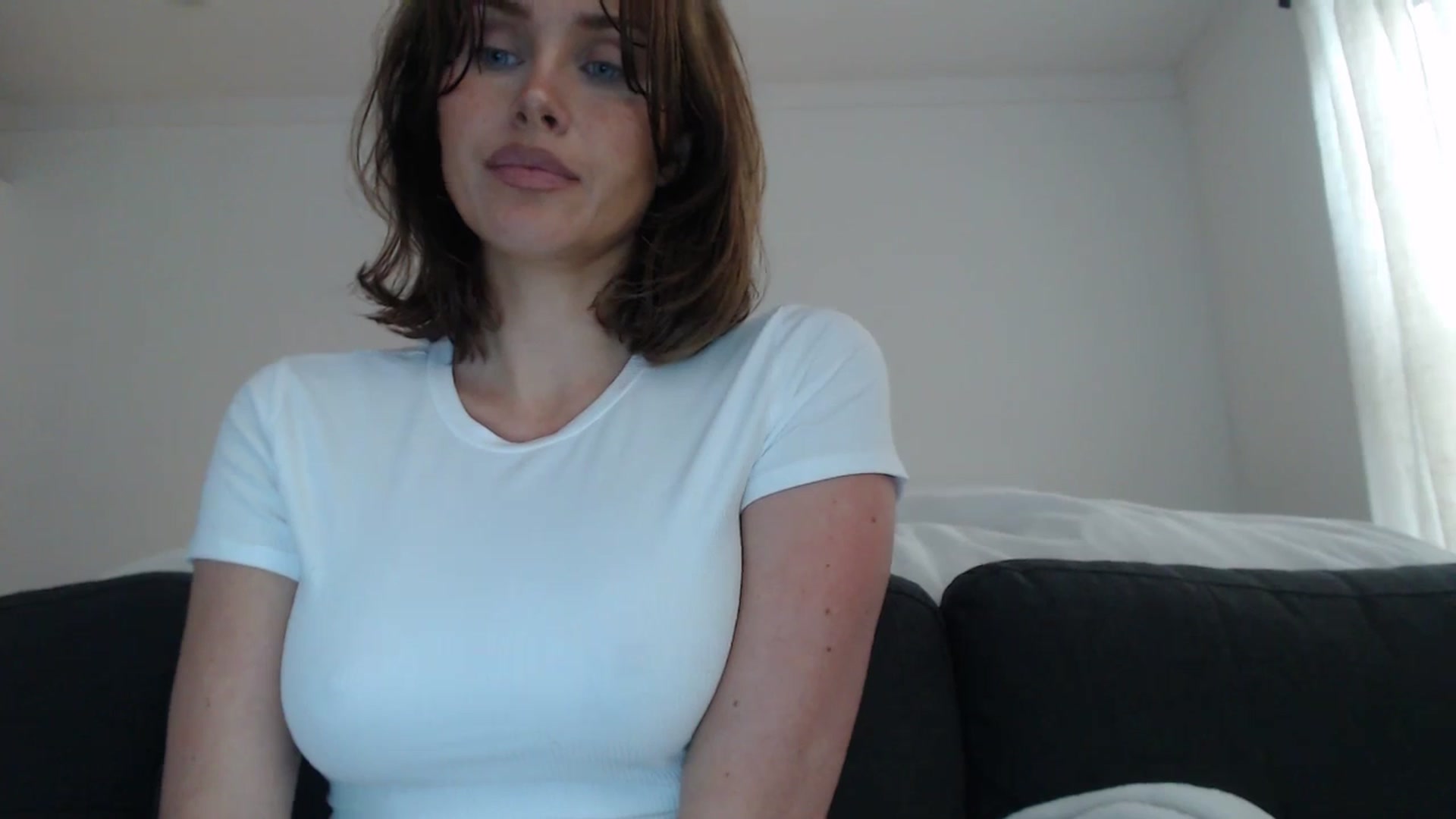 Gallery image thumbnail from Summerr_Rose's myfreecams stream on, 10/16/2025, 21:01 image 16 of 20