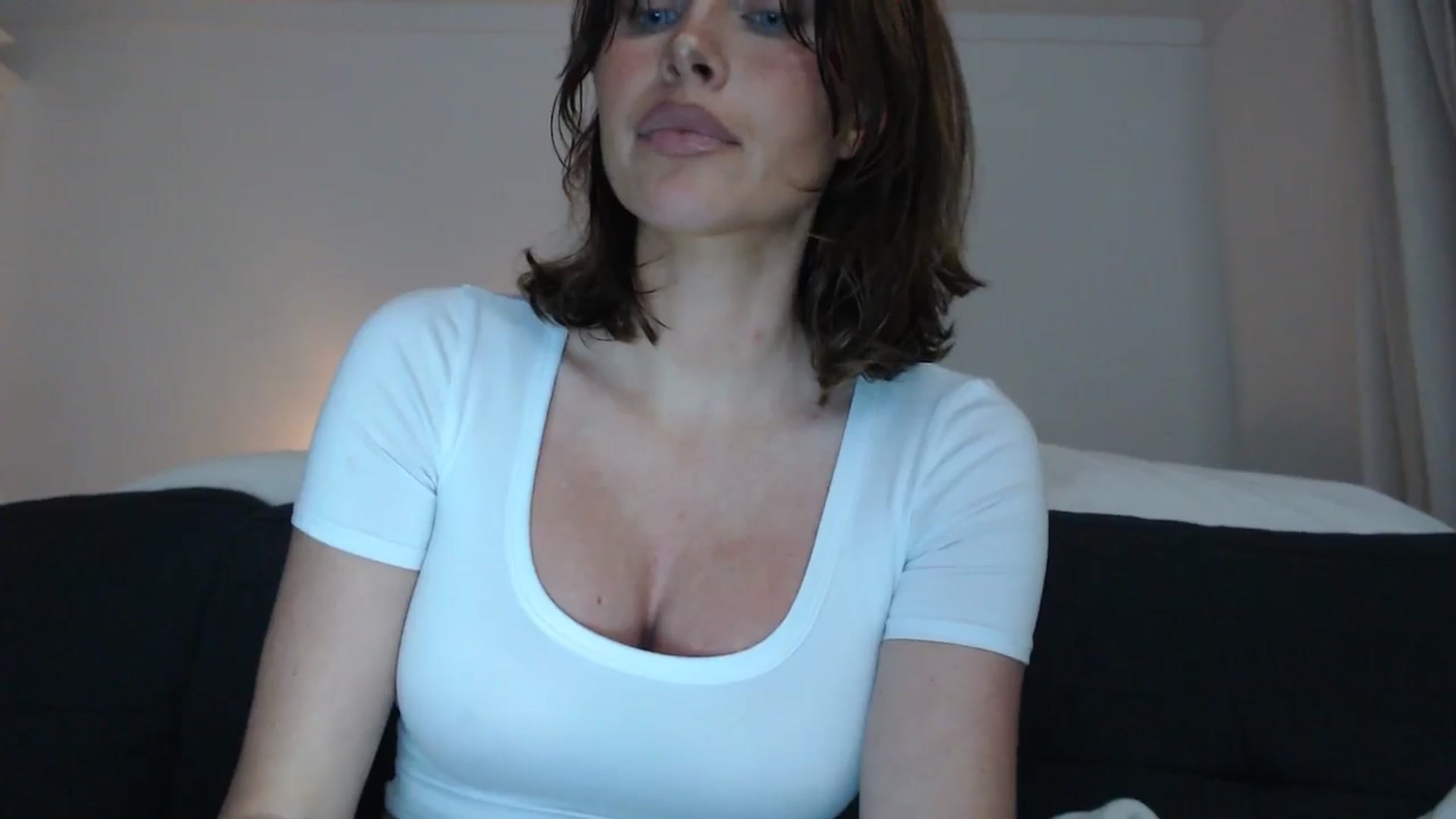 Gallery image thumbnail from Summerr_Rose's myfreecams stream on, 10/17/2025, 04:27 image 20 of 20