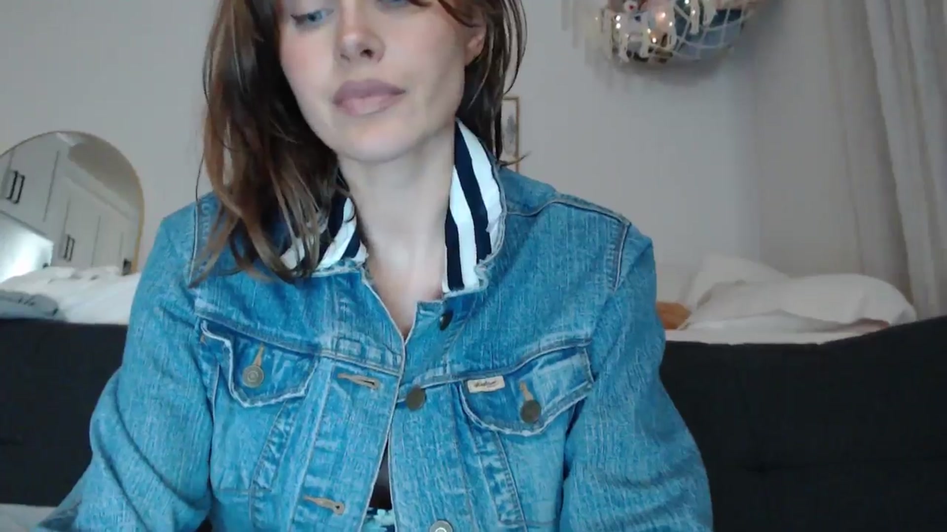 Gallery image thumbnail from Summerr_Rose's myfreecams stream on, 12/31/2025, 01:39 image 17 of 20
