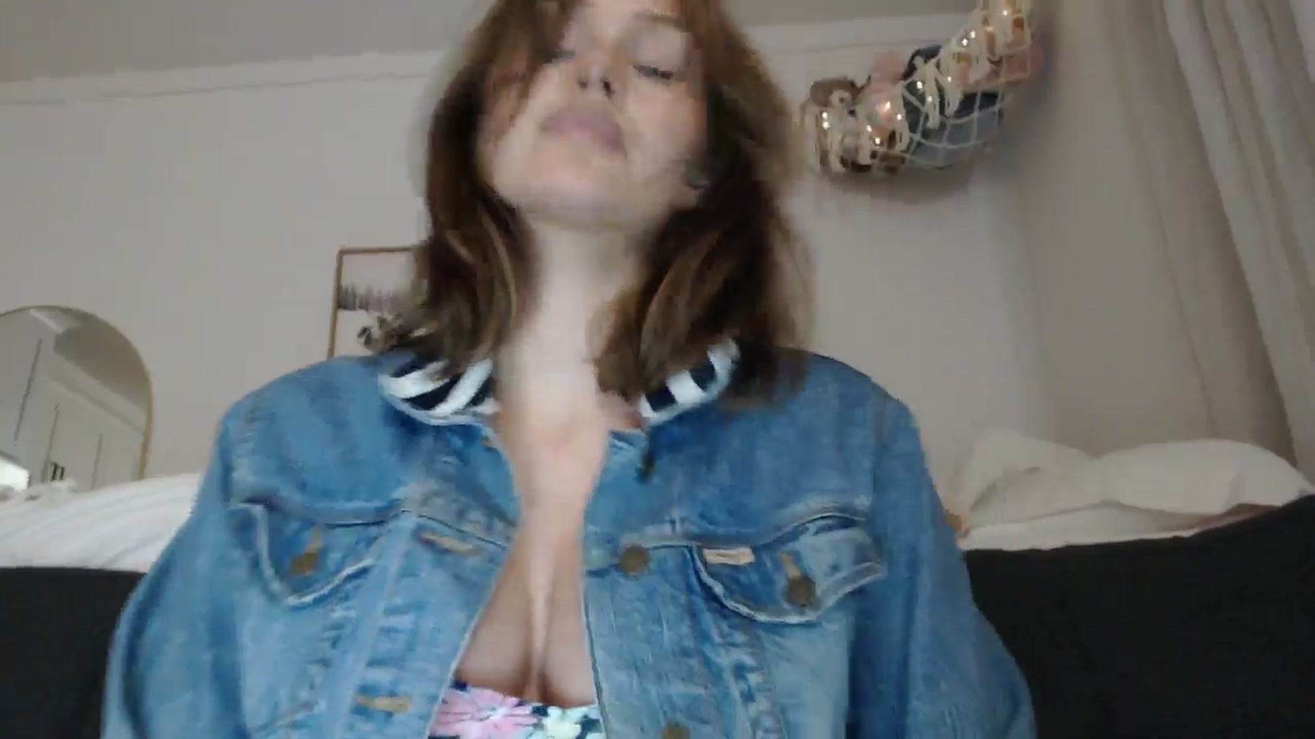 Gallery image thumbnail from Summerr_Rose's myfreecams stream on, 12/31/2025, 03:34 image 16 of 20