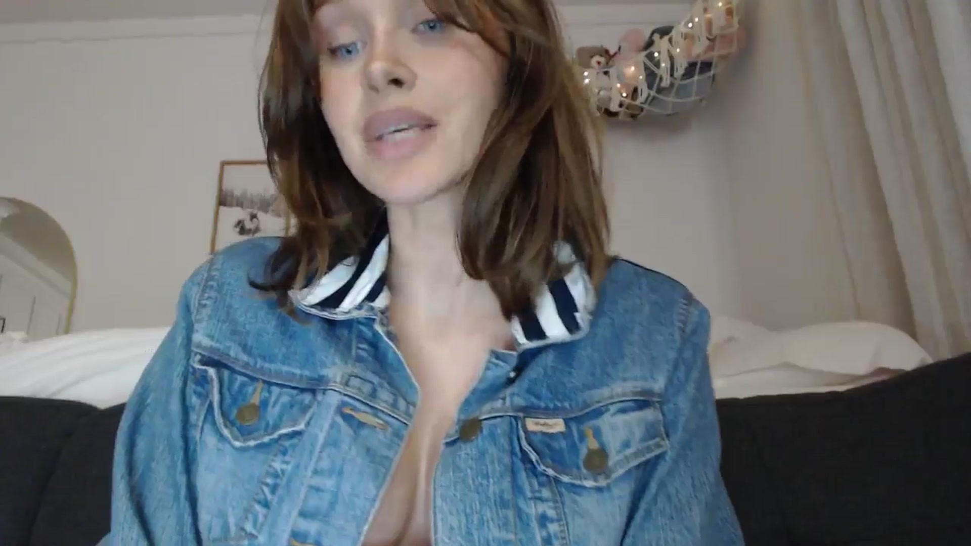 Gallery image thumbnail from Summerr_Rose's myfreecams stream on, 12/31/2025, 03:34 image 4 of 20