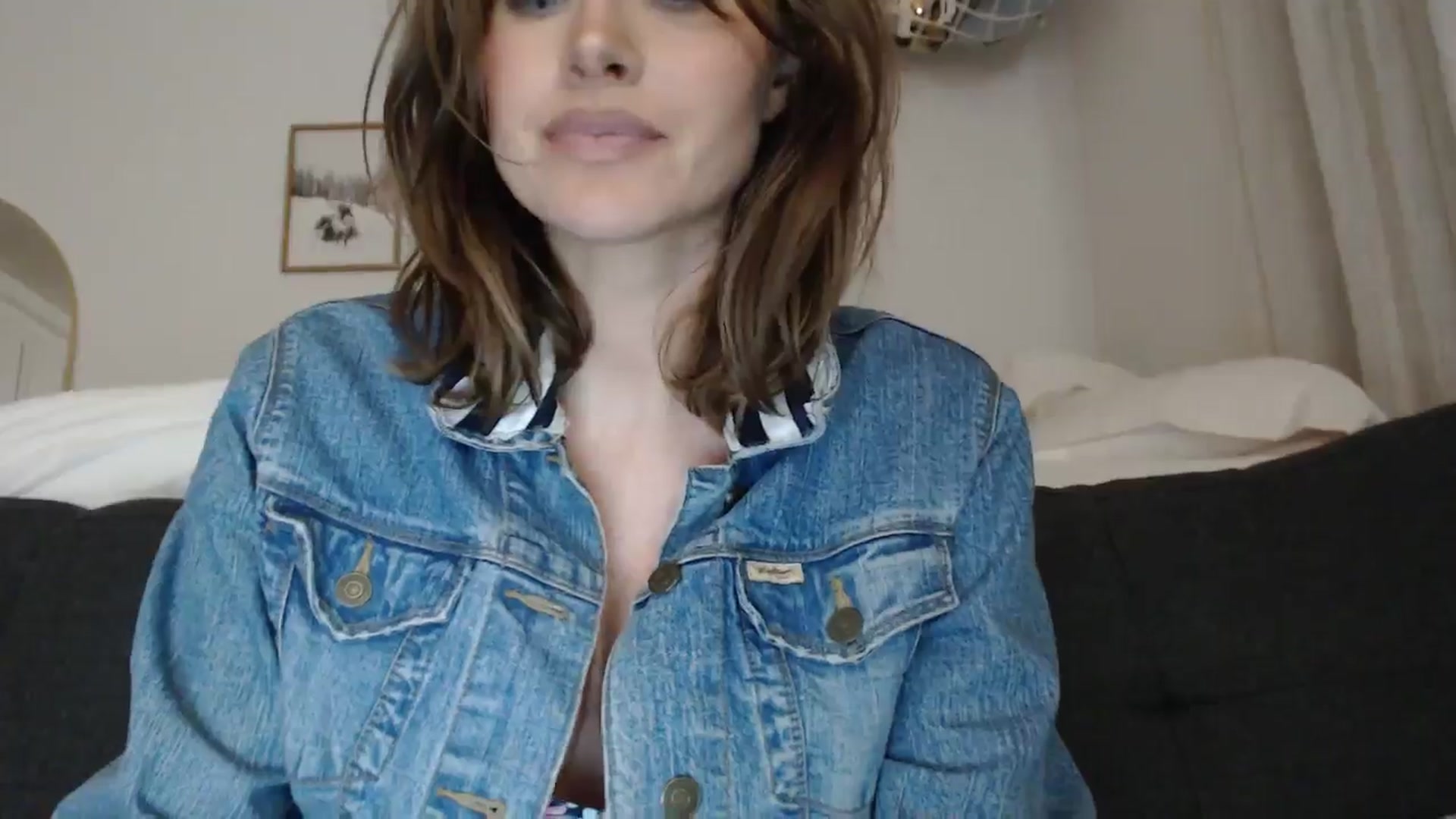 Gallery image thumbnail from Summerr_Rose's myfreecams stream on, 12/31/2025, 03:34 image 19 of 20
