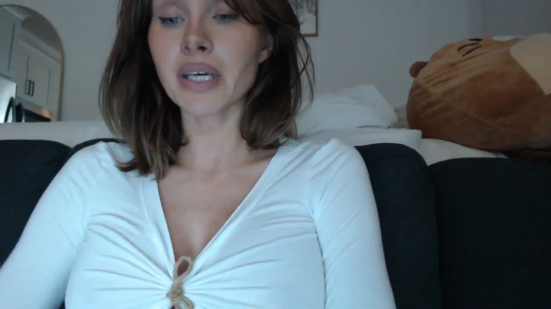 Gallery image thumbnail from Summerr_Rose's myfreecams stream on, 01/06/2026, 02:03 image 14 of 20