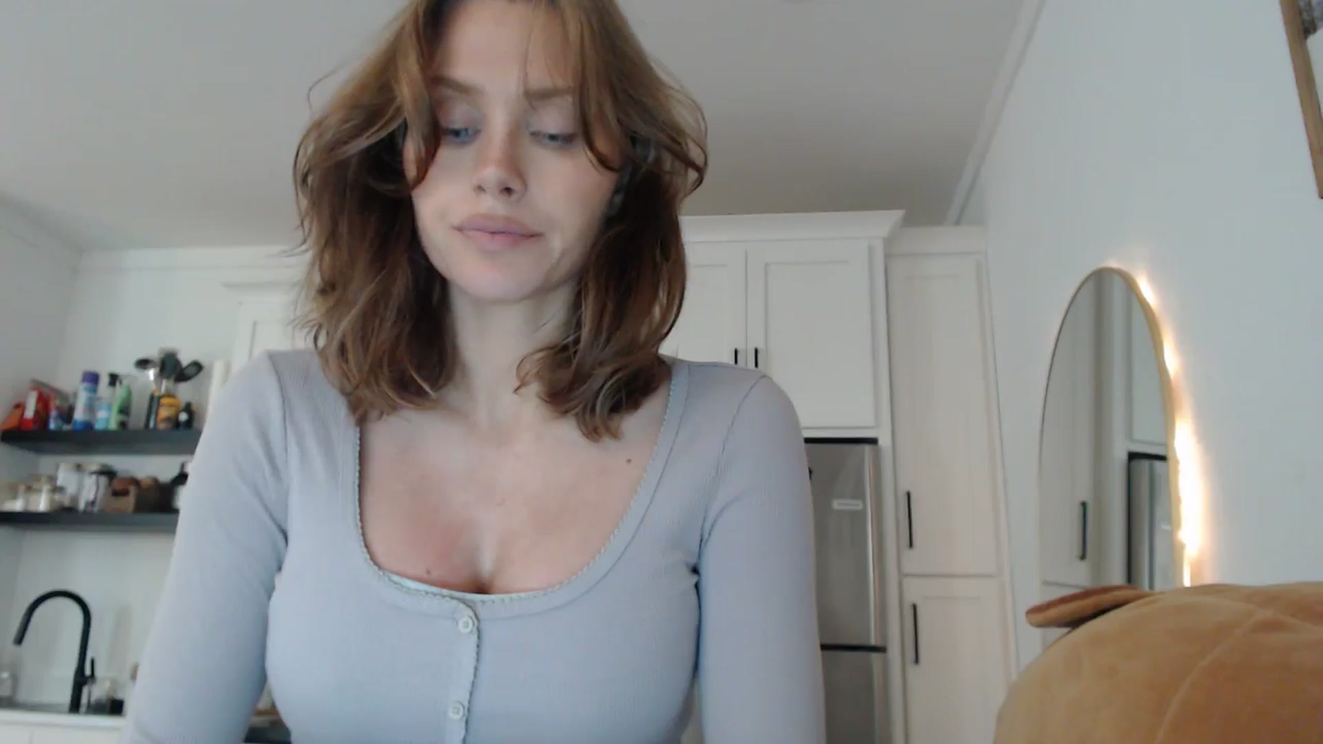 Gallery image thumbnail from Summerr_Rose's myfreecams stream on, 01/26/2026, 22:51 image 9 of 20
