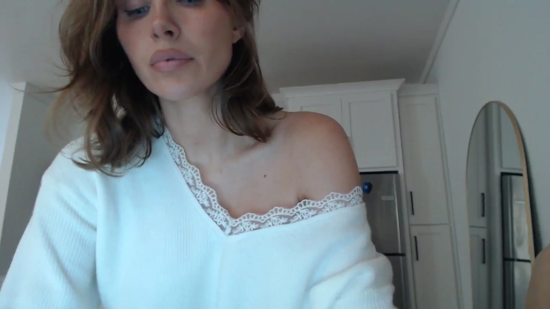 Gallery image thumbnail from Summerr_Rose's myfreecams stream on, 01/28/2026, 22:43 image 4 of 20