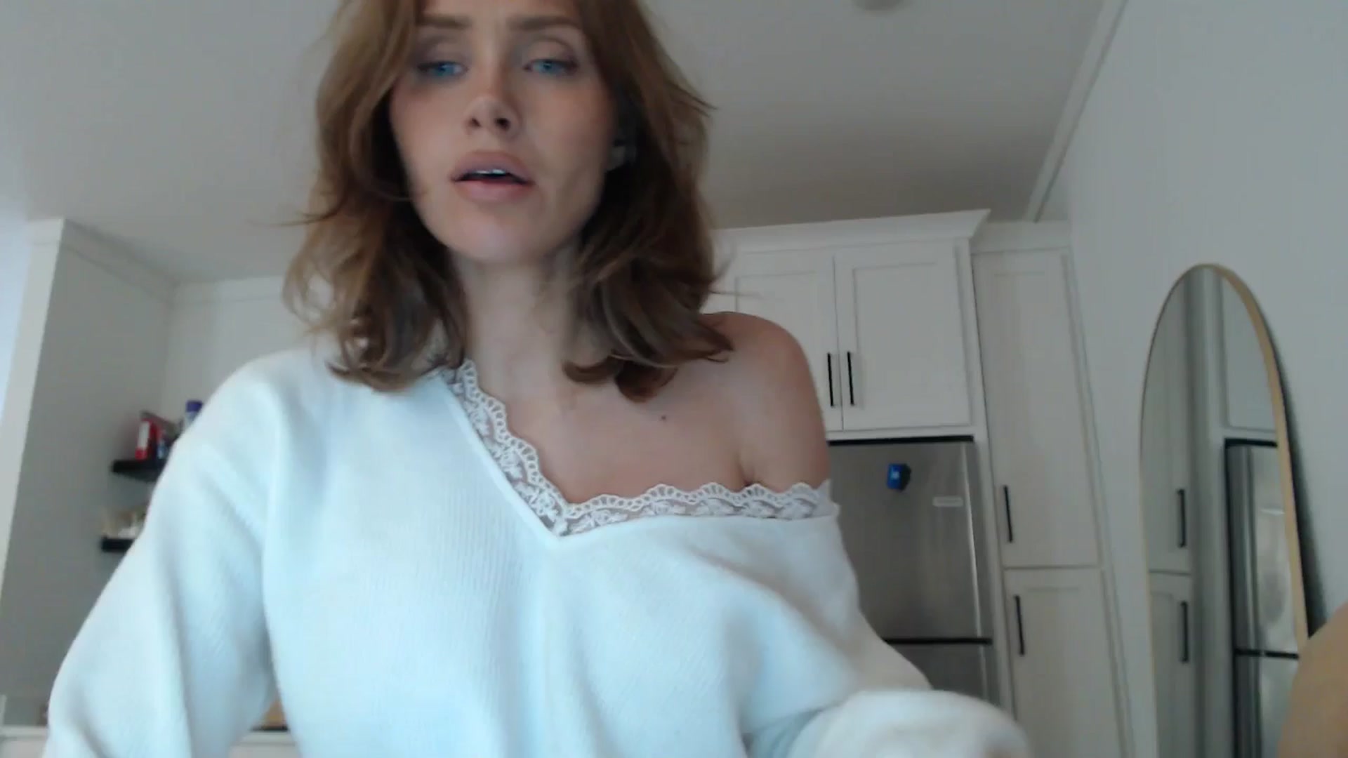 Gallery image thumbnail from Summerr_Rose's myfreecams stream on, 01/28/2026, 22:43 image 5 of 20
