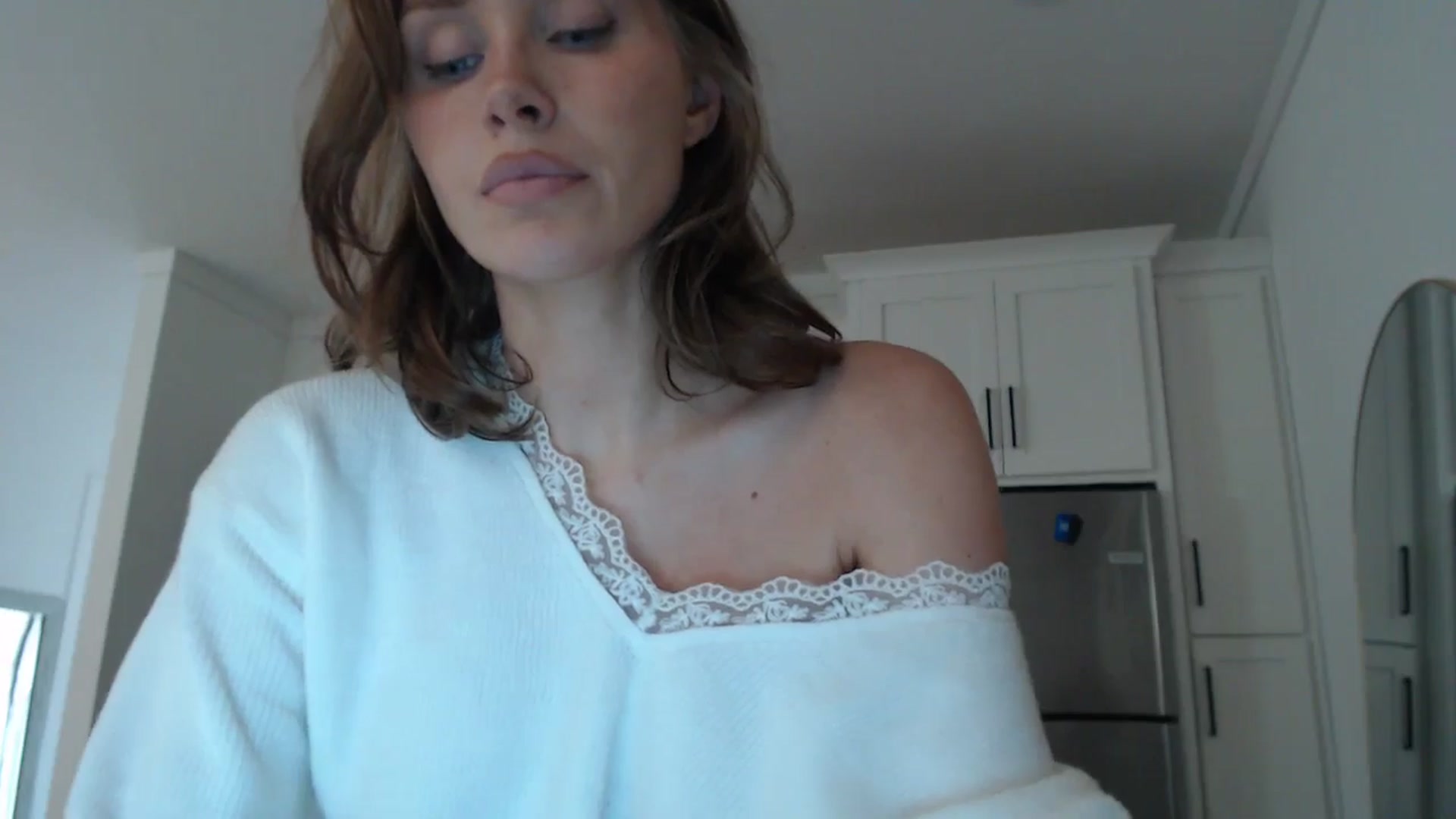 Gallery image thumbnail from Summerr_Rose's myfreecams stream on, 01/28/2026, 22:43 image 11 of 20
