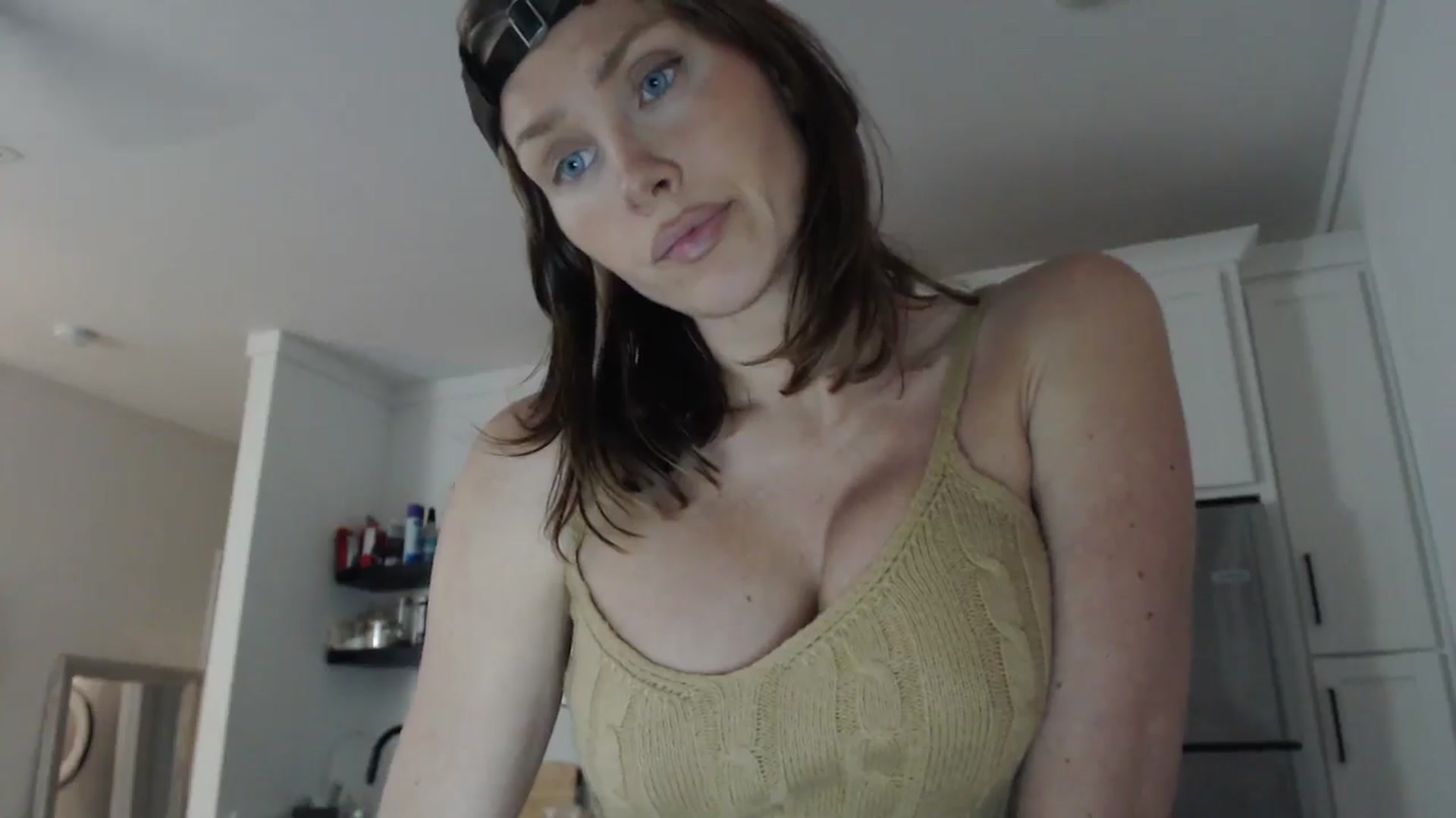 Gallery image thumbnail from Summerr_Rose's myfreecams stream on, 02/02/2026, 02:02 image 14 of 20