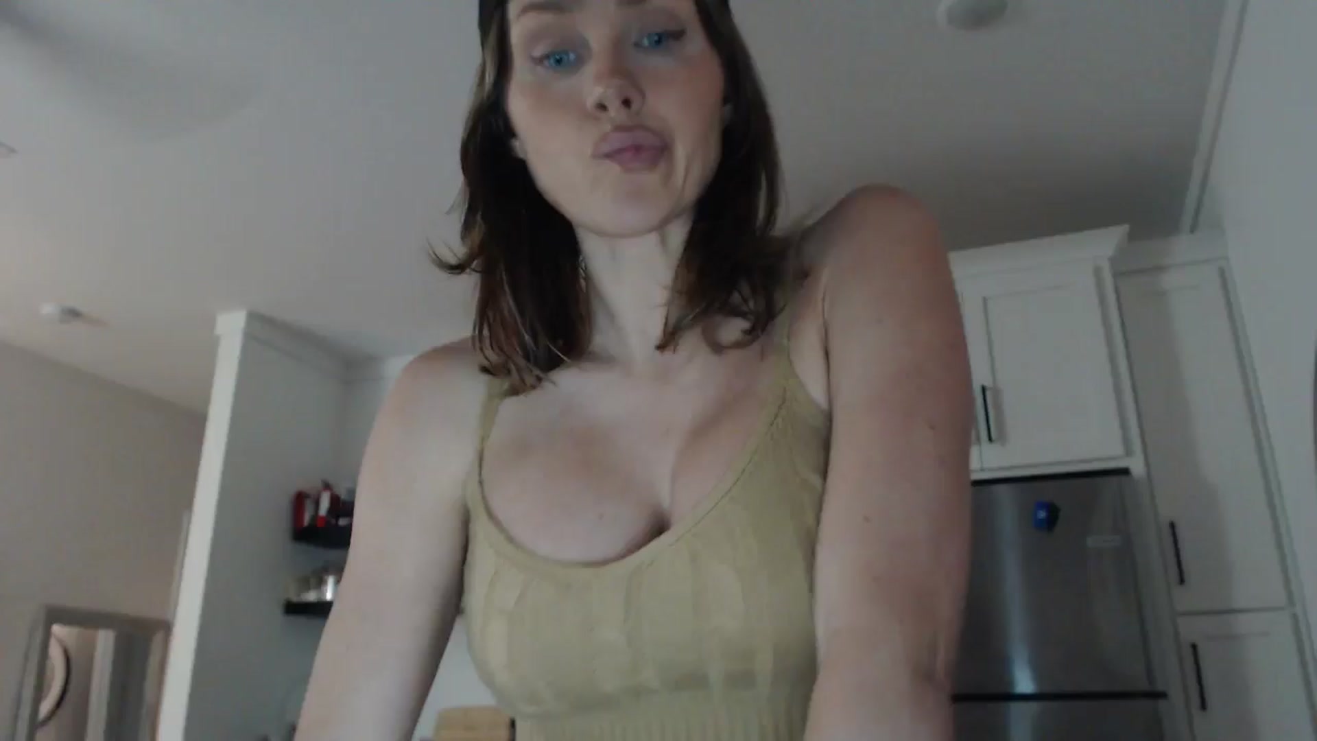 Gallery image thumbnail from Summerr_Rose's myfreecams stream on, 02/02/2026, 02:02 image 6 of 20
