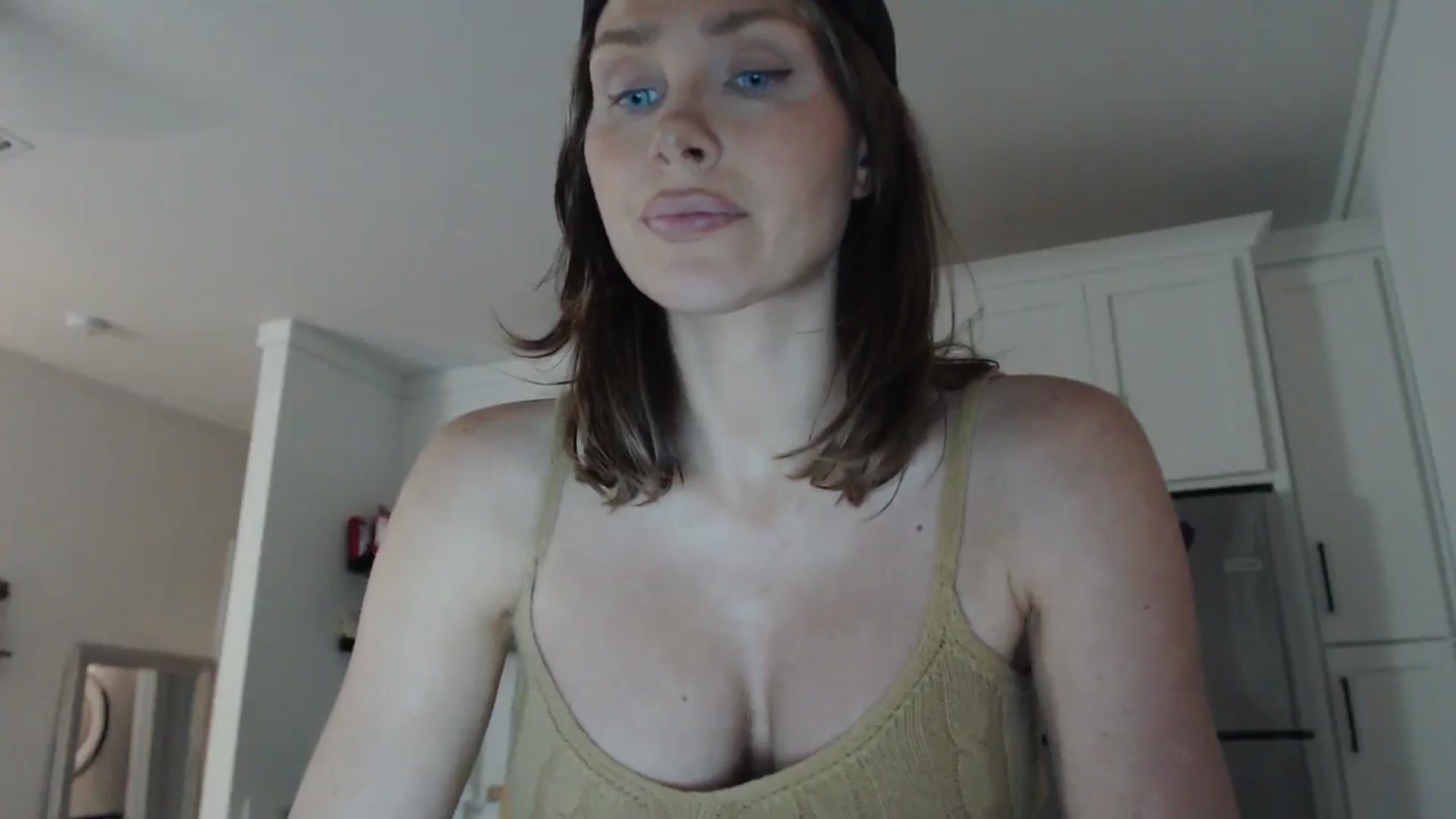 Gallery image thumbnail from Summerr_Rose's myfreecams stream on, 02/02/2026, 02:24 image 15 of 20