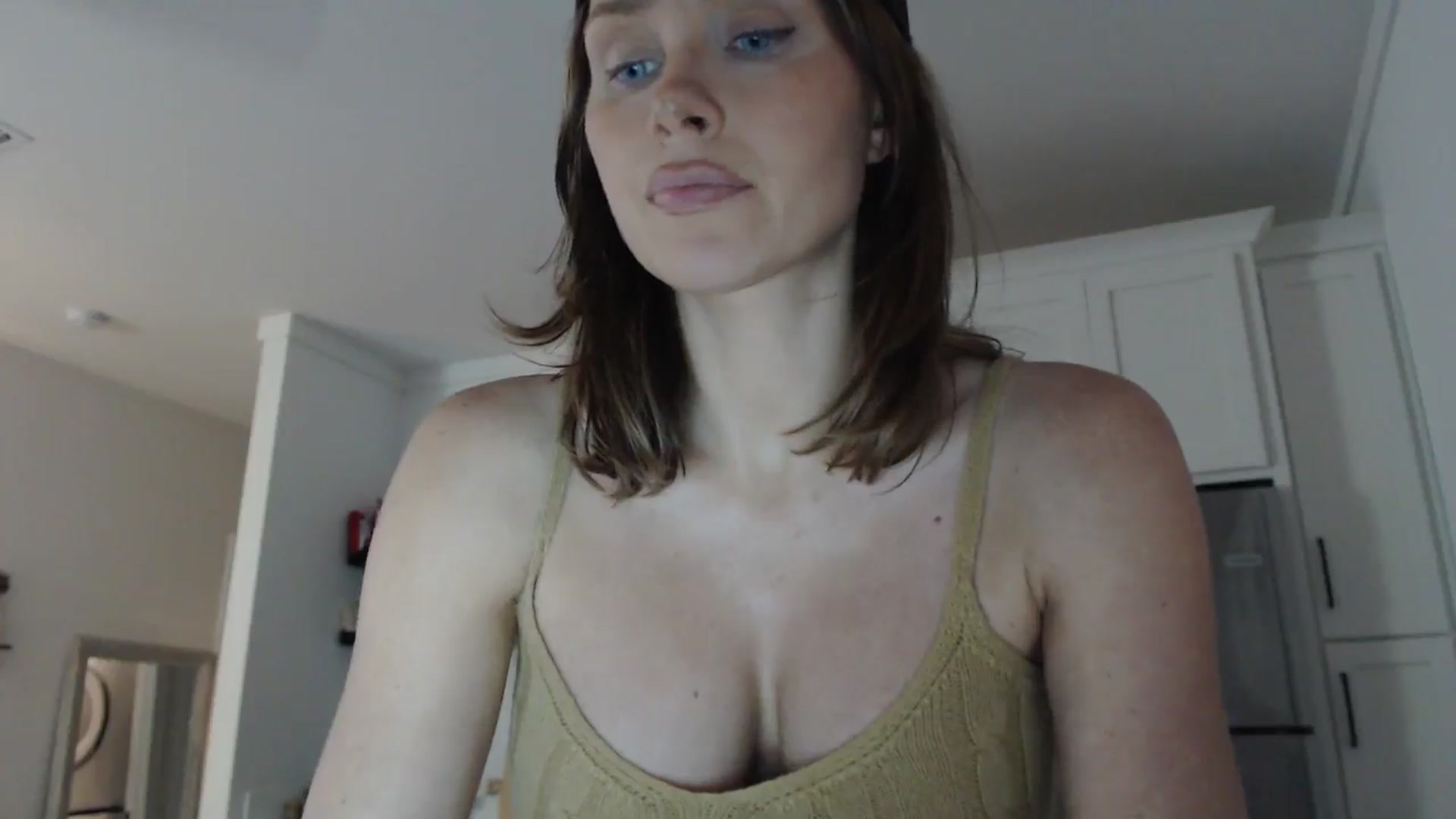 Gallery image thumbnail from Summerr_Rose's myfreecams stream on, 02/02/2026, 02:24 image 3 of 20