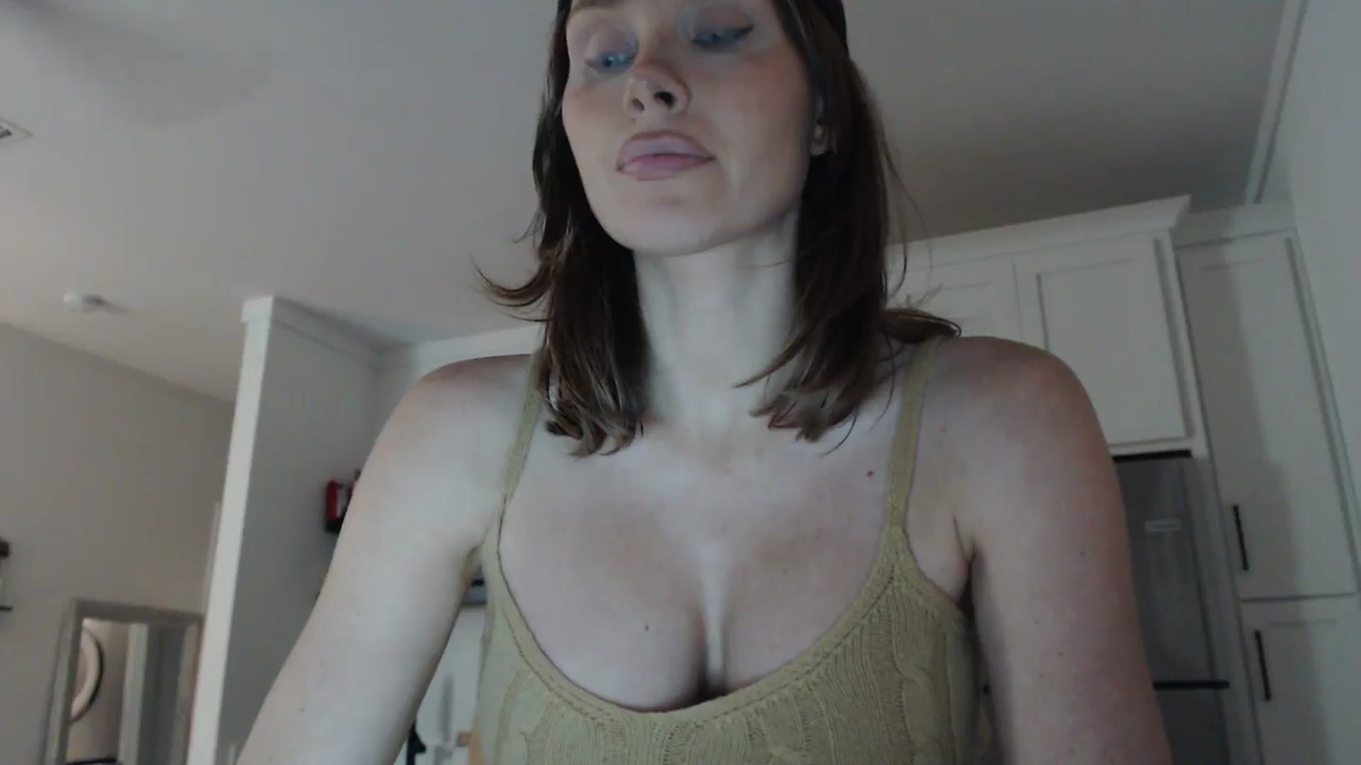 Gallery image thumbnail from Summerr_Rose's myfreecams stream on, 02/02/2026, 02:24 image 8 of 20