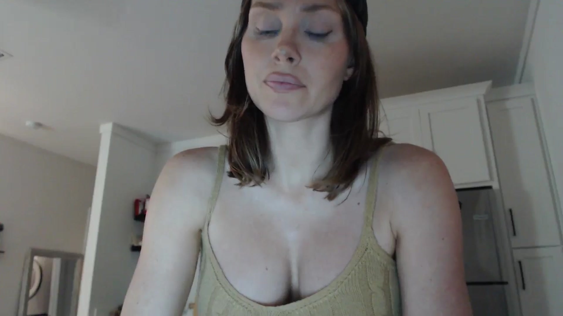 Gallery image thumbnail from Summerr_Rose's myfreecams stream on, 02/02/2026, 02:24 image 17 of 20