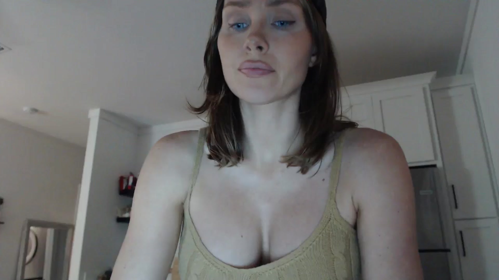 Gallery image thumbnail from Summerr_Rose's myfreecams stream on, 02/02/2026, 02:24 image 9 of 20