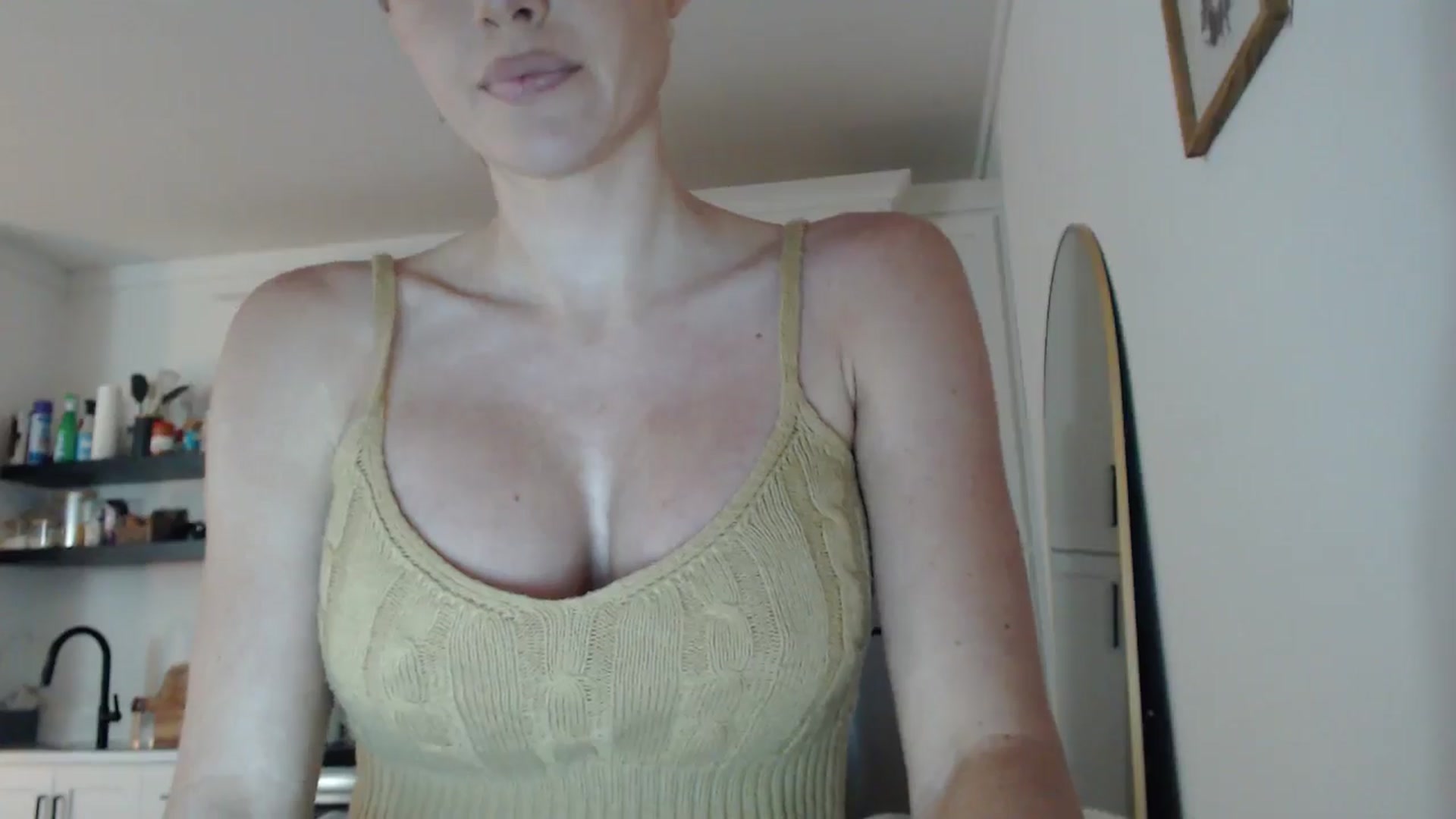 Gallery image thumbnail from Summerr_Rose's myfreecams stream on, 04/02/2026, 03:31 image 13 of 20