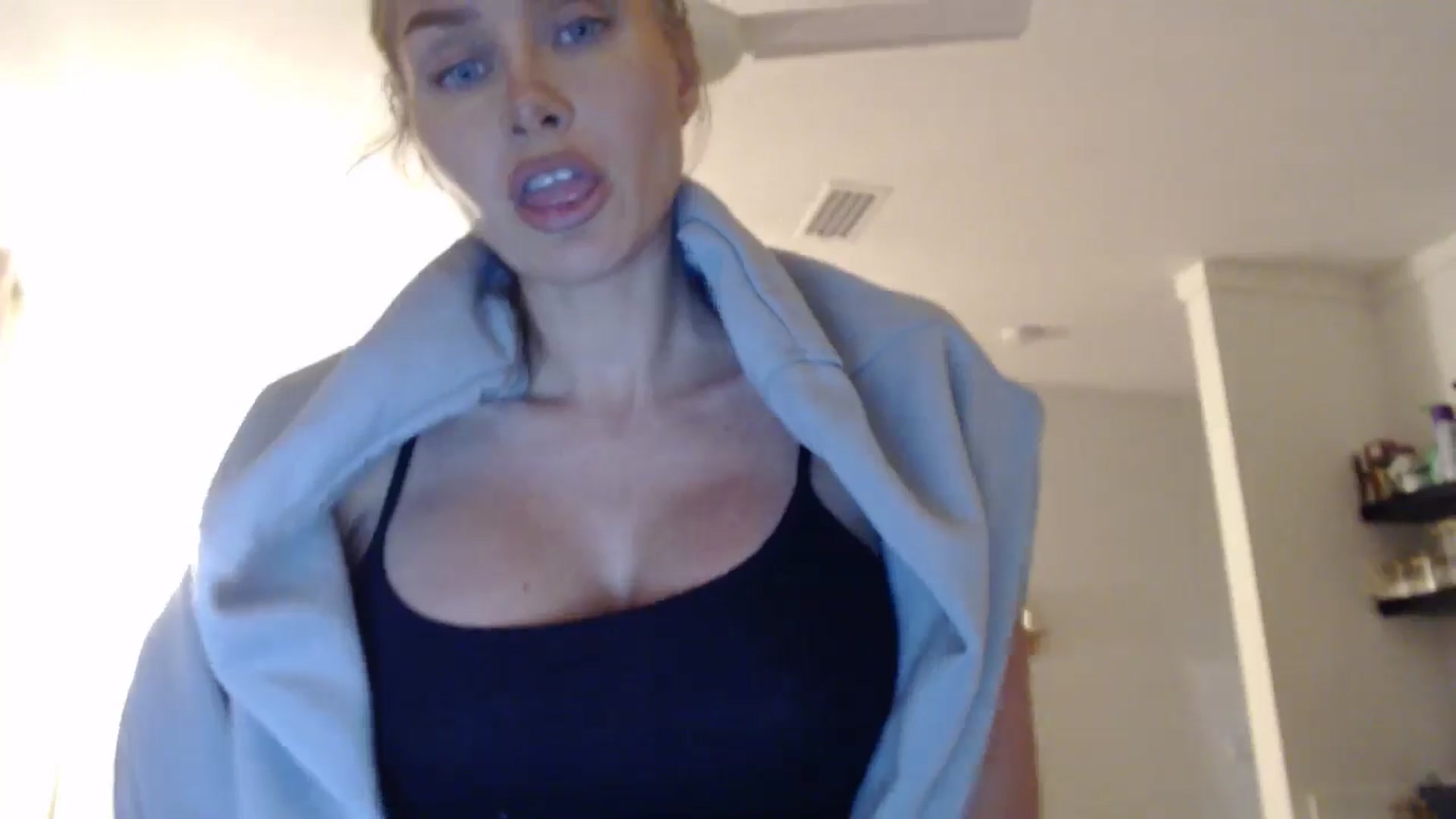 Gallery image thumbnail from Summerr_Rose's myfreecams stream on, 04/14/2026, 02:34 image 9 of 20