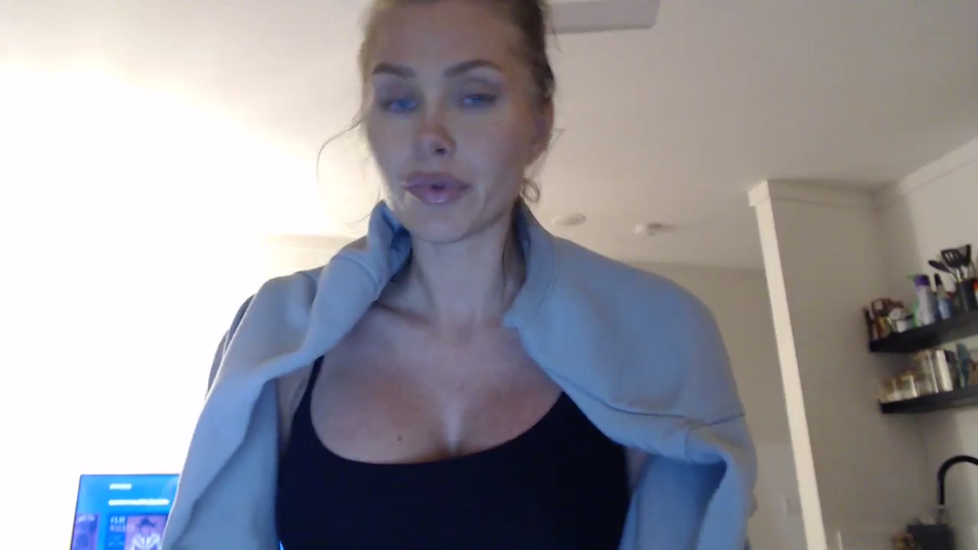 Gallery image thumbnail from Summerr_Rose's myfreecams stream on, 04/14/2026, 02:34 image 14 of 20