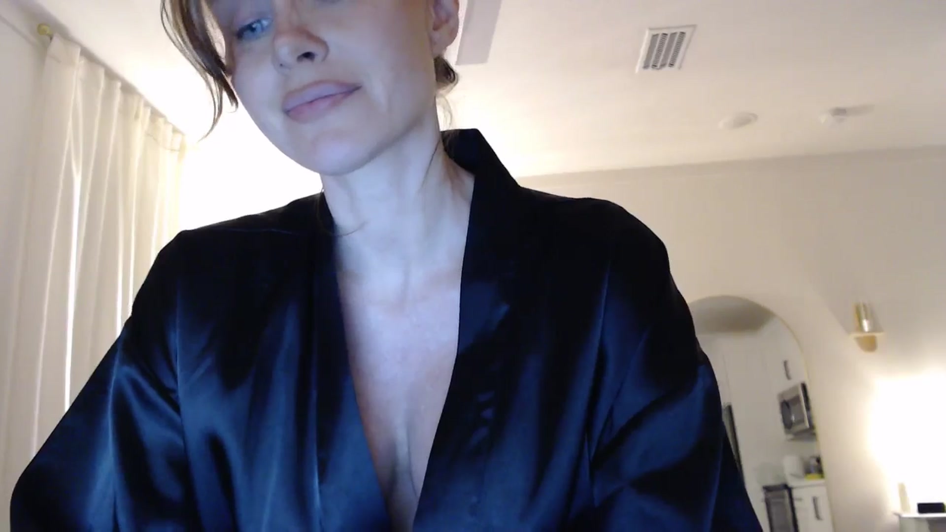 Gallery image thumbnail from Summerr_Rose's myfreecams stream on, 04/24/2026, 03:41 image 12 of 20