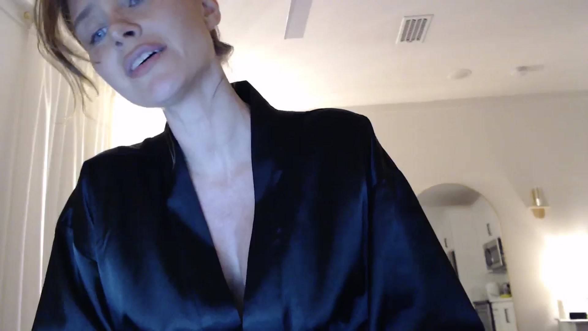 Gallery image thumbnail from Summerr_Rose's myfreecams stream on, 04/24/2026, 03:41 image 4 of 20