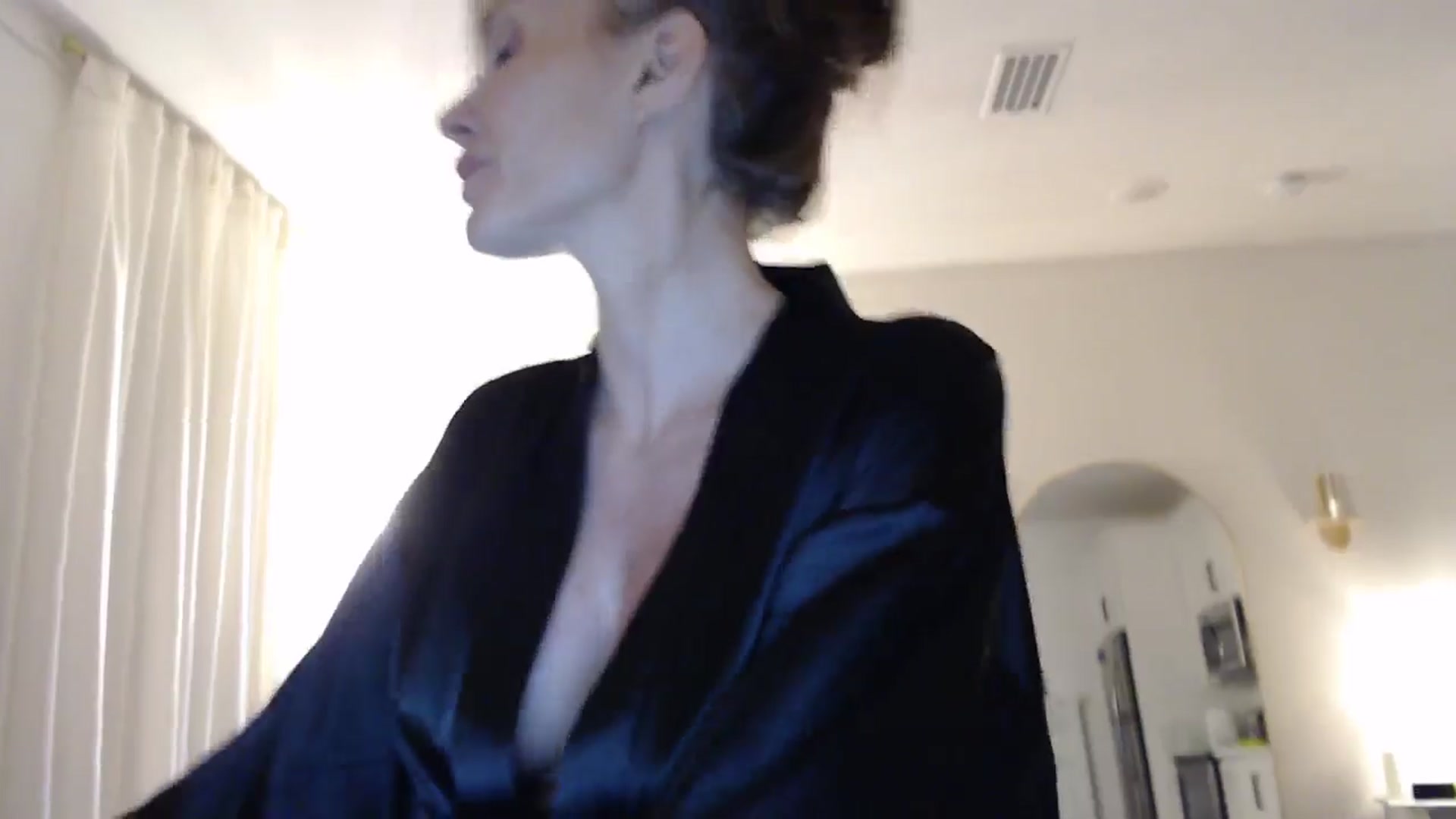 Gallery image thumbnail from Summerr_Rose's myfreecams stream on, 04/24/2026, 03:41 image 17 of 20