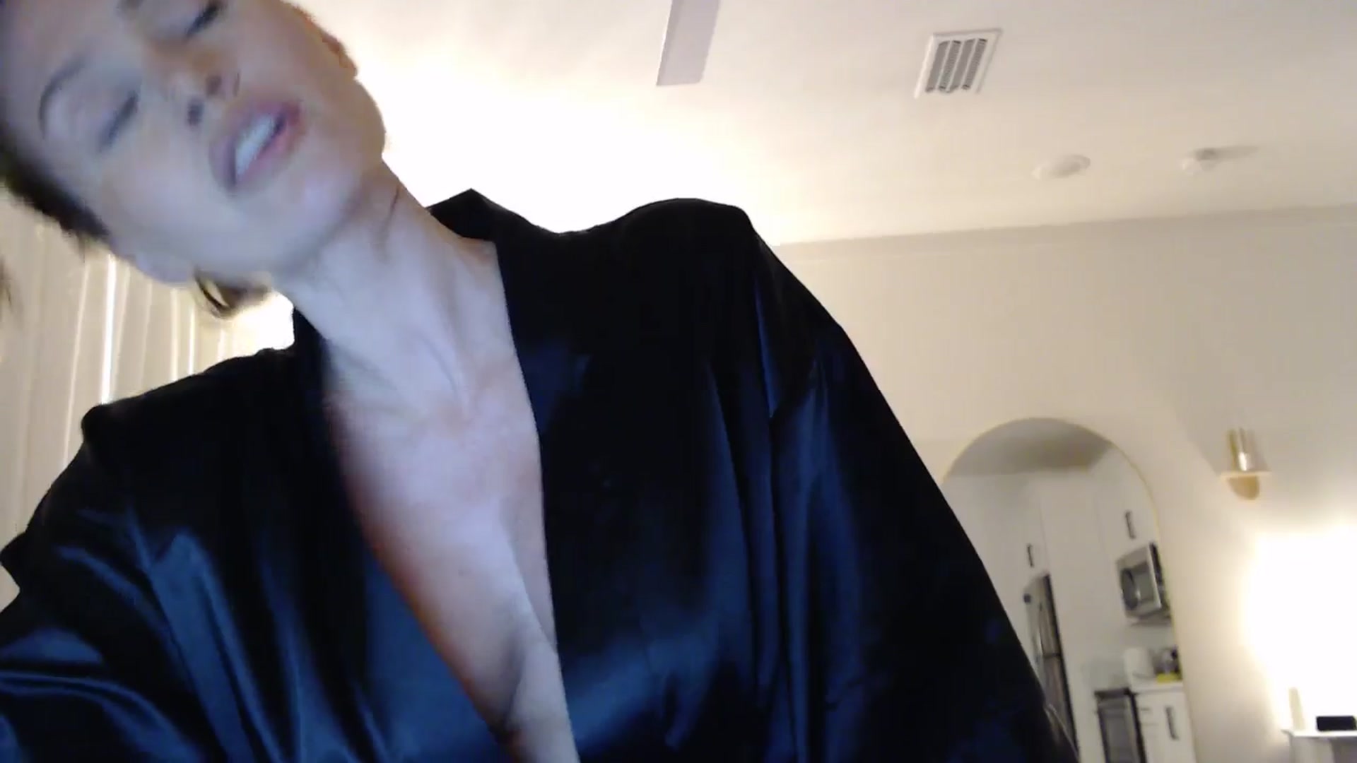 Gallery image thumbnail from Summerr_Rose's myfreecams stream on, 04/24/2026, 03:41 image 13 of 20